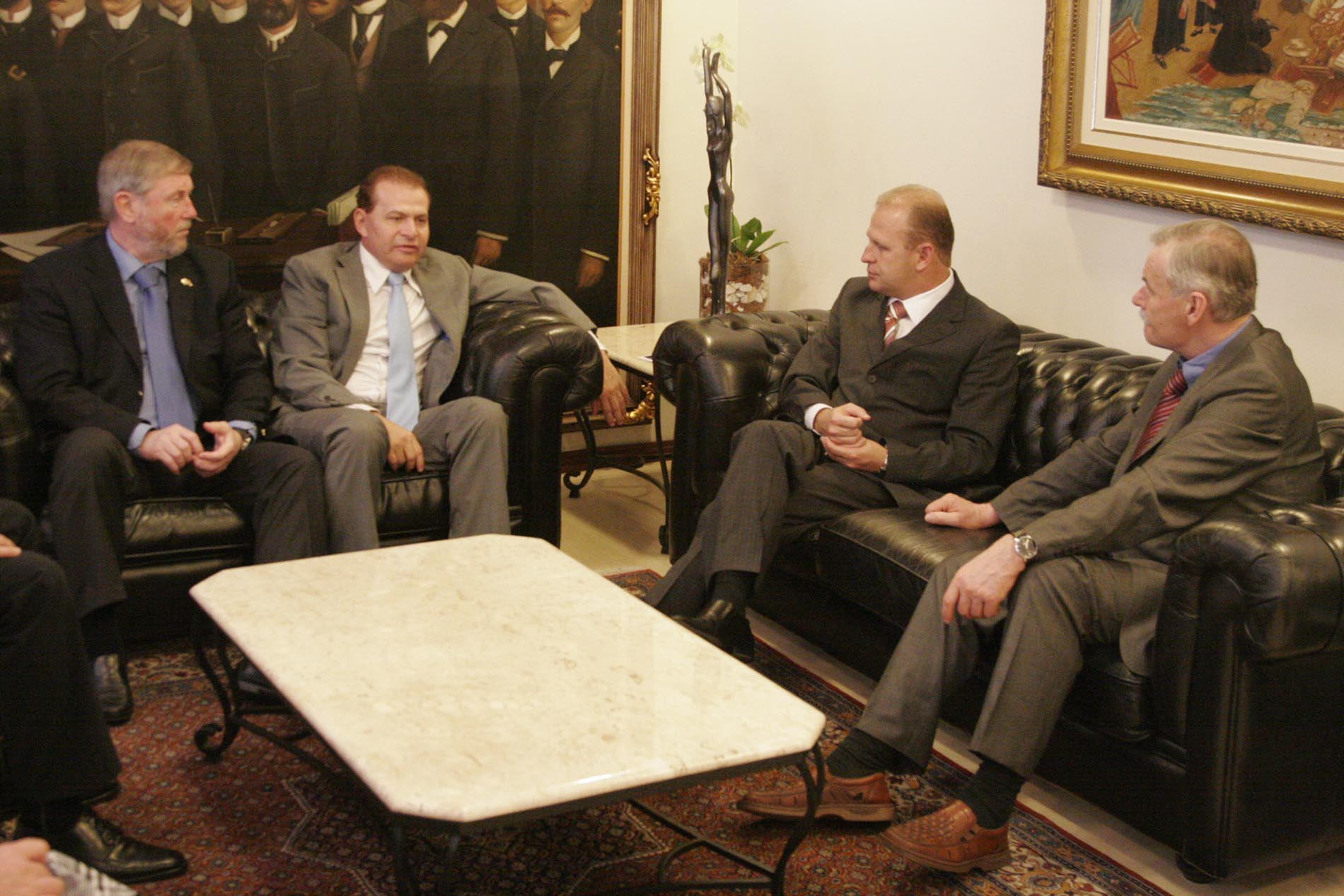 Empresários alemães visitam Alesc