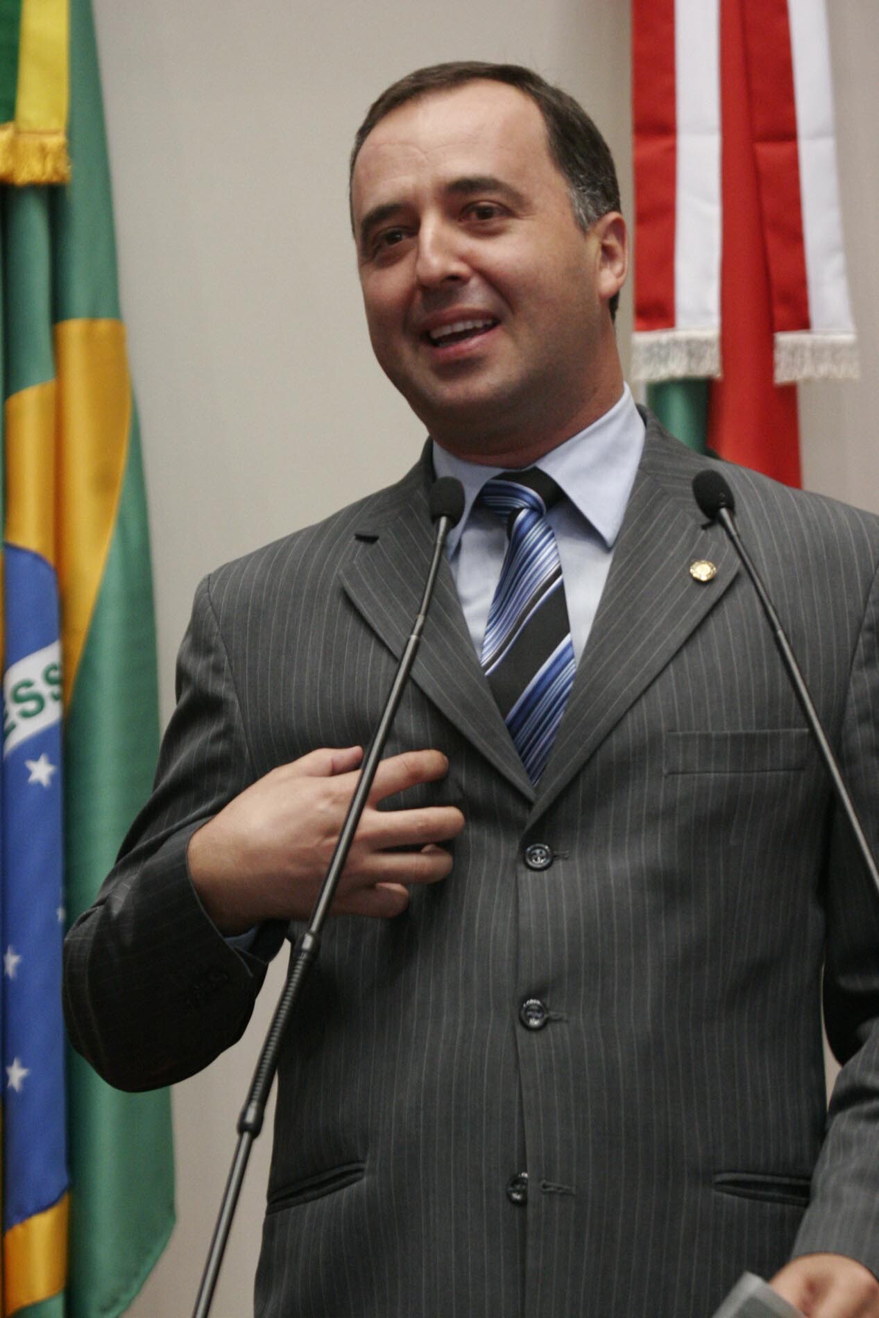 Dos Gabinetes – Kennedy surpreende aliados do governo