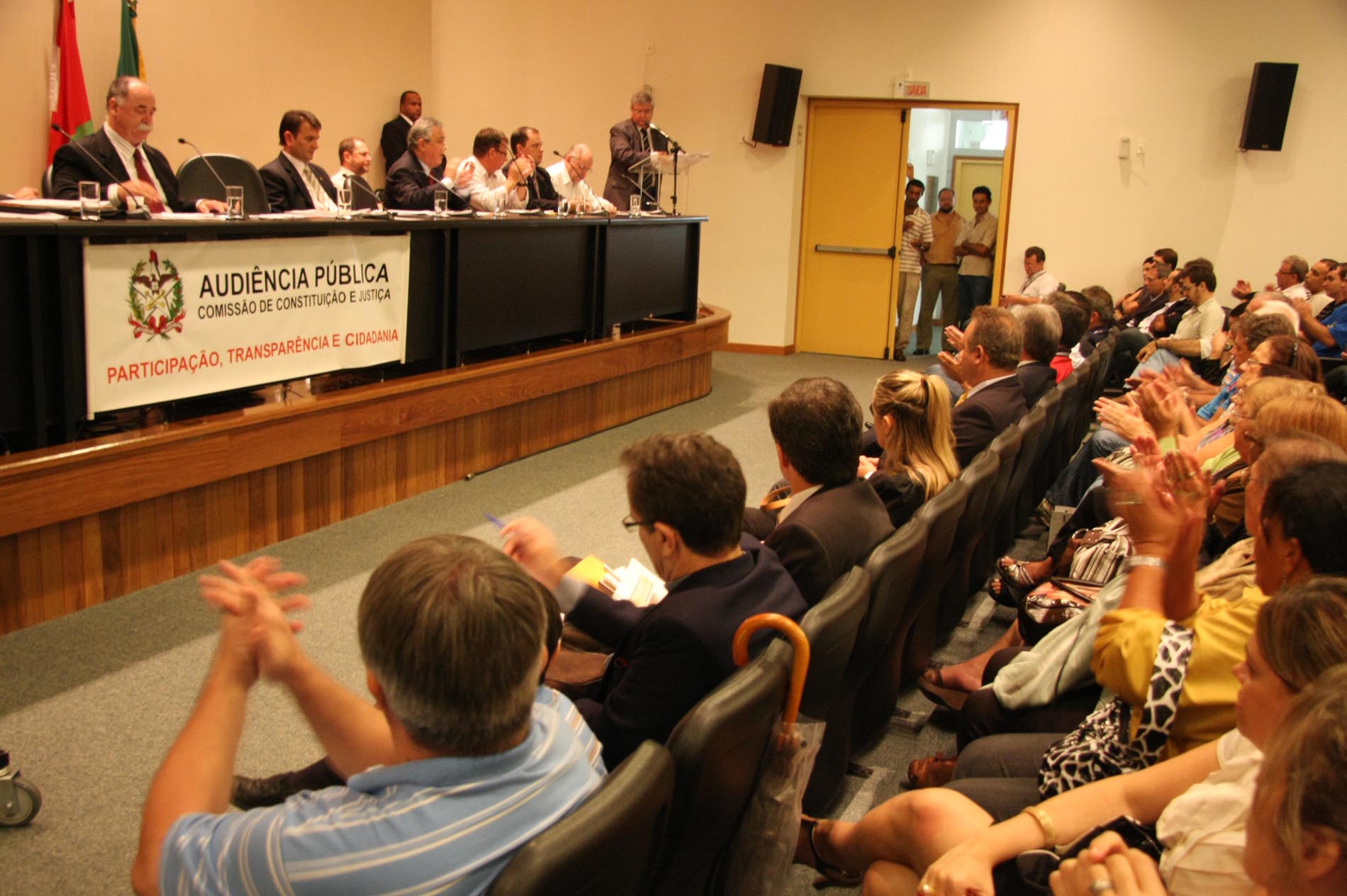 Audiência Pública para discutir sobre o atual momento da Celesc.
