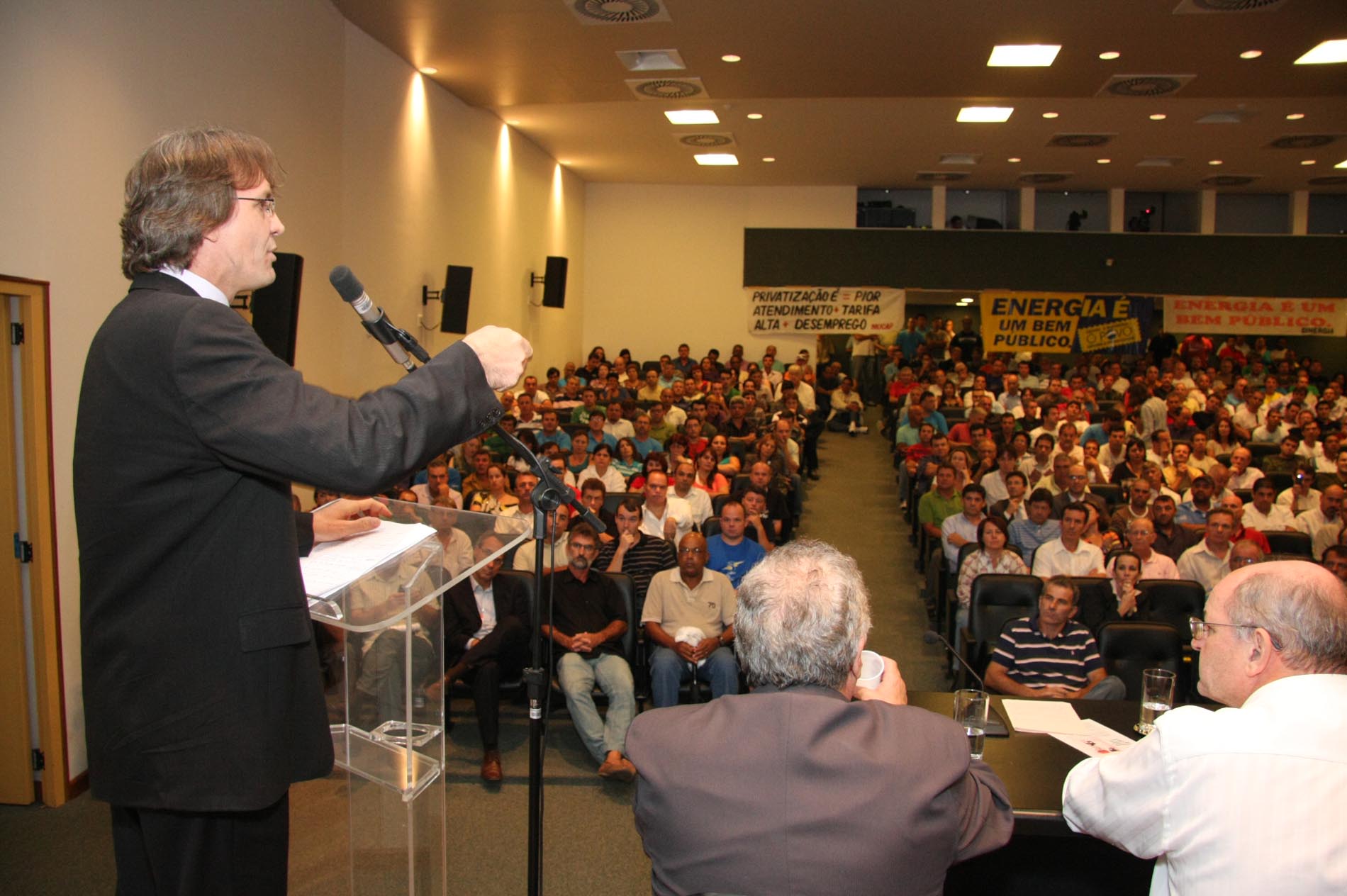 Audiência Pública para discutir sobre o atual momento da Celesc.