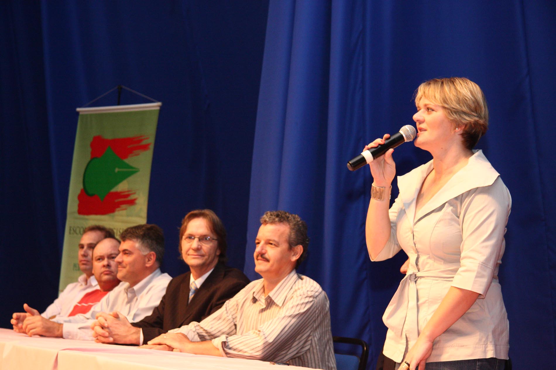 Seminário Regional - Os Desafios da Educação Brasileira 2010 - Chapecó