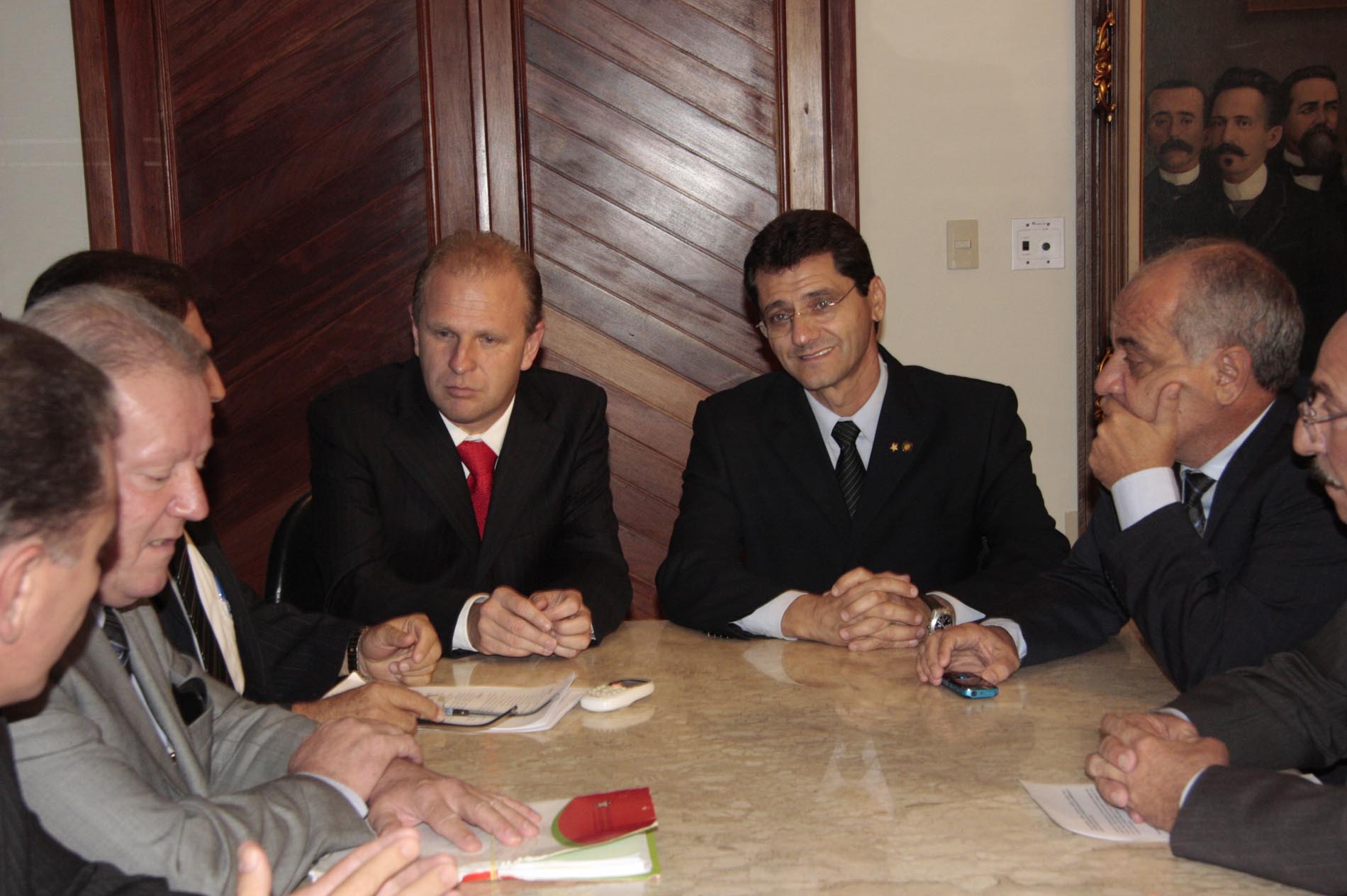 Governador em exercício visita Alesc