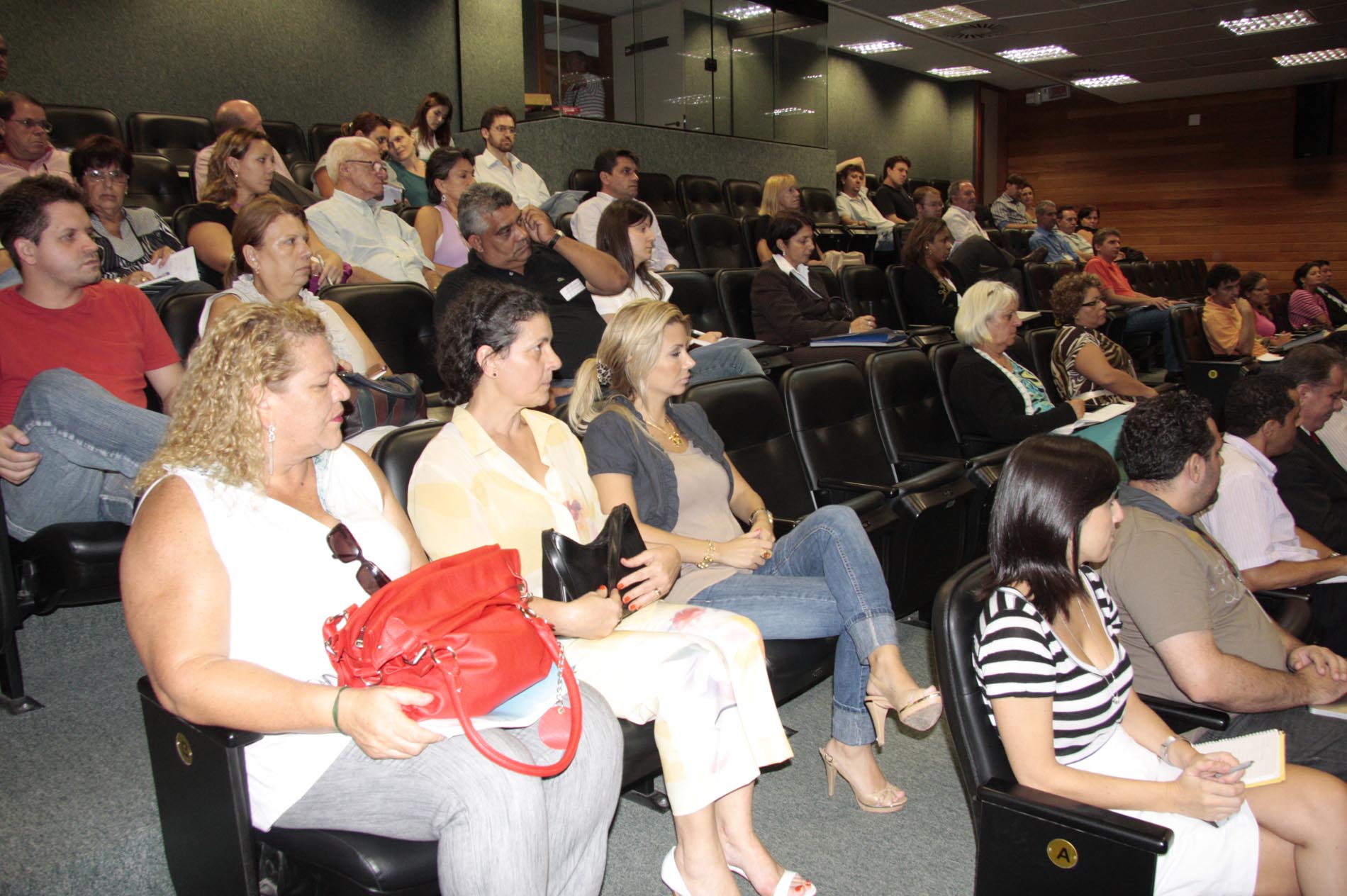Seminário aborda o uso do telefone em campanha eleitoral