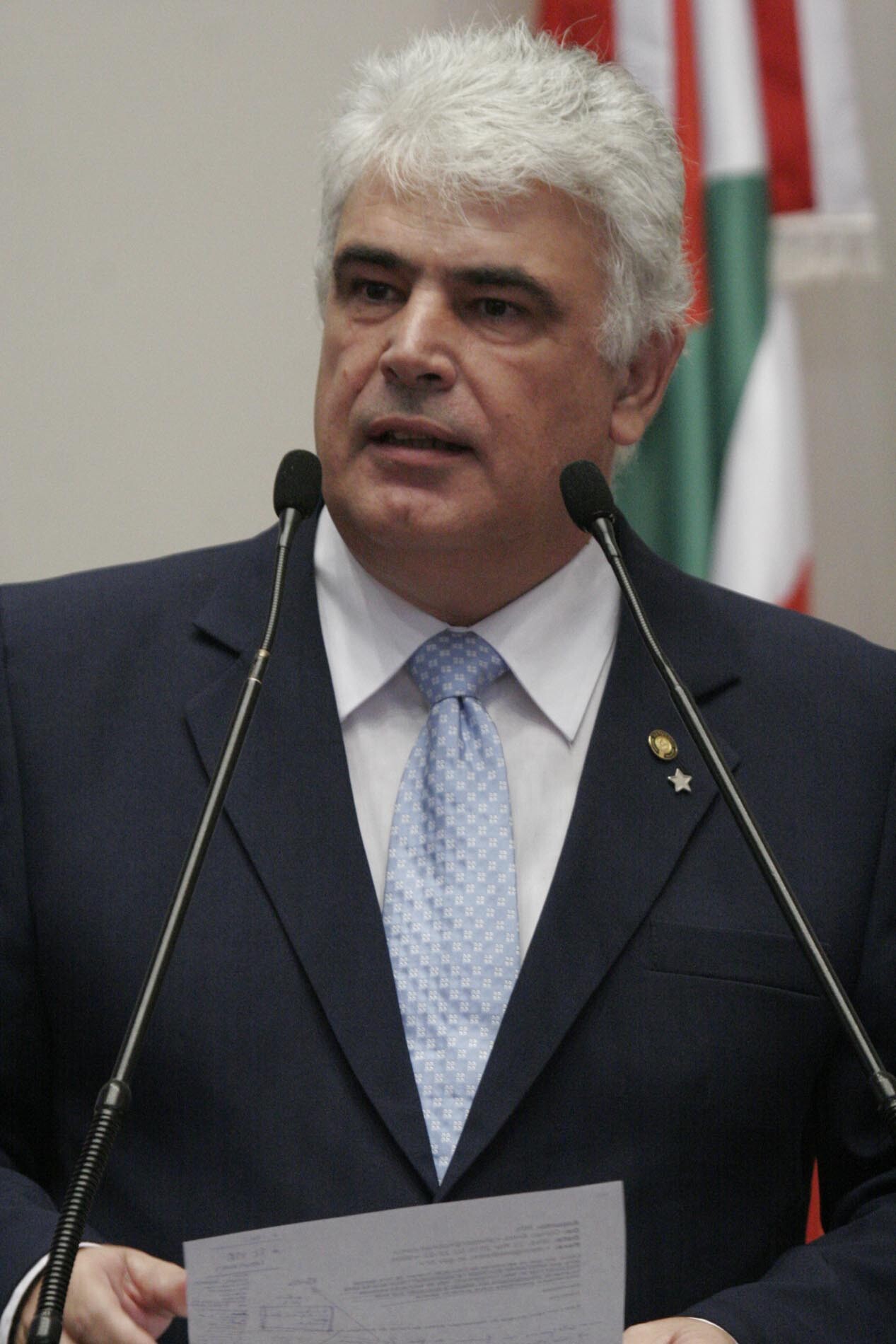 Dos Gabinetes – Décio critica governo e diz que PT vai lutar para contemplar servidores da ponta