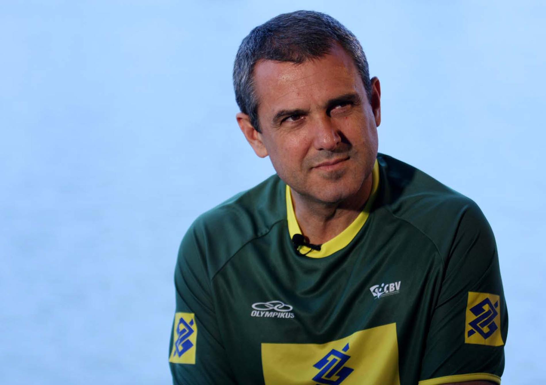 José Roberto Guimarães estreia em Tubarão o terceiro ciclo do programa “O Brasil em Debate”