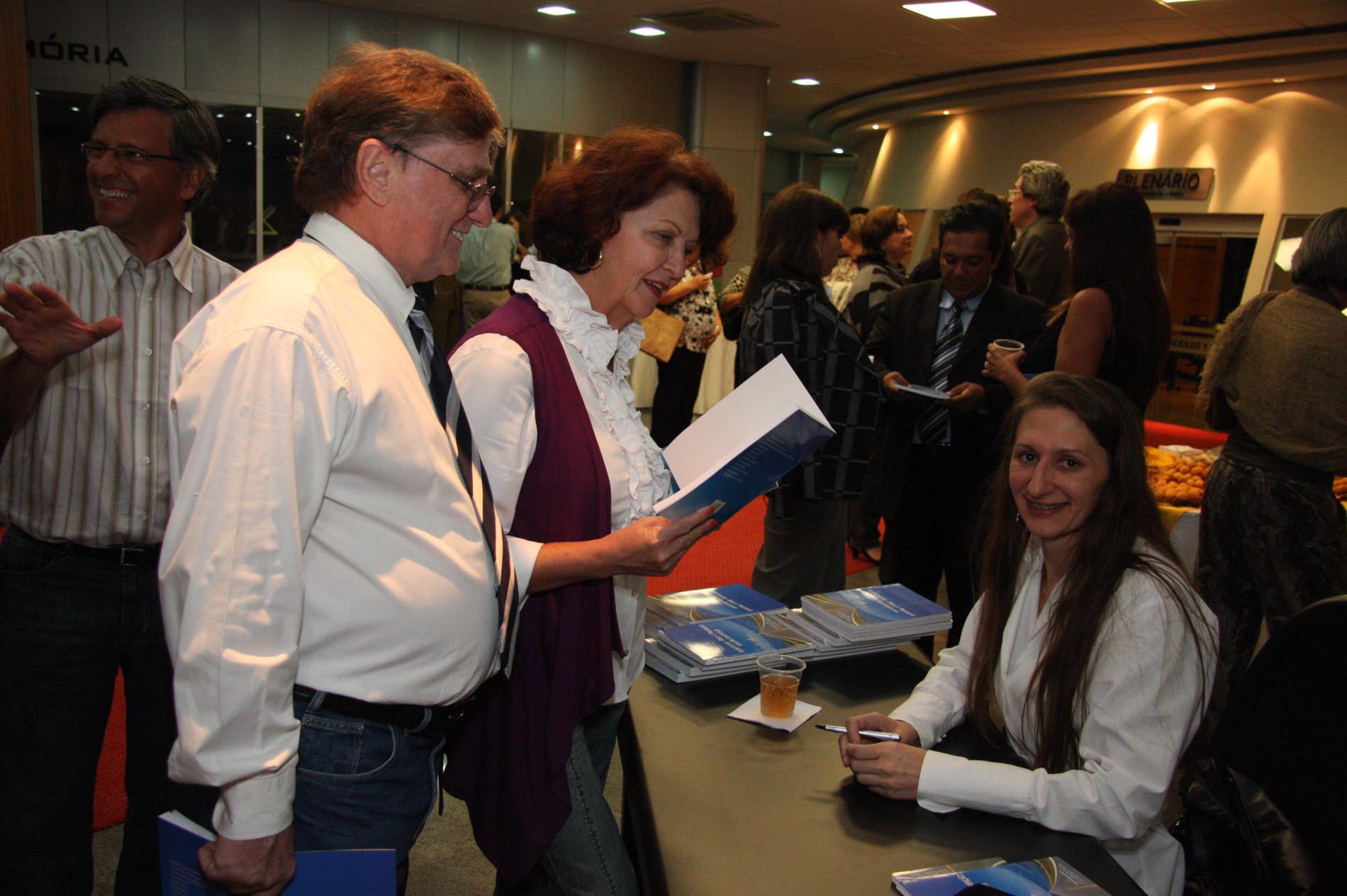 Lançamento do livro Acidentologia - Riscos e Prevenção: Visão Multidisciplinar organizadores Lúcio José Botelho e Lilian Elizabeth Diesel