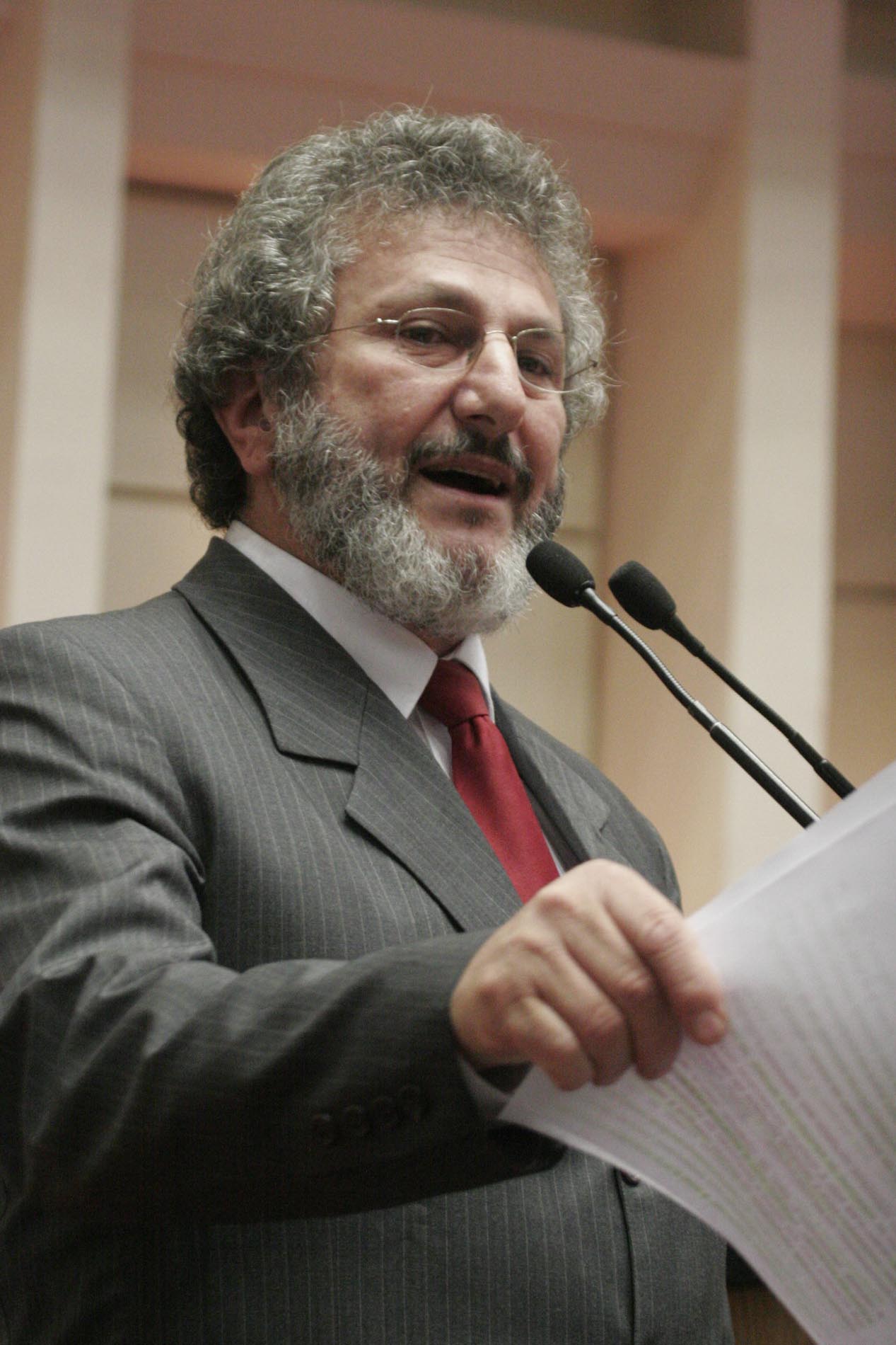 Parlamentar apresenta projeto de lei para reduzir valor da tarifa de energia de agricultores