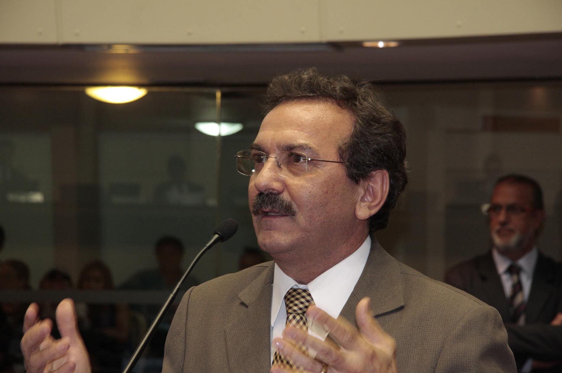 Dos Gabinetes – Deputado Serafim Venzon fala sobre o novo Código de Ética Médica