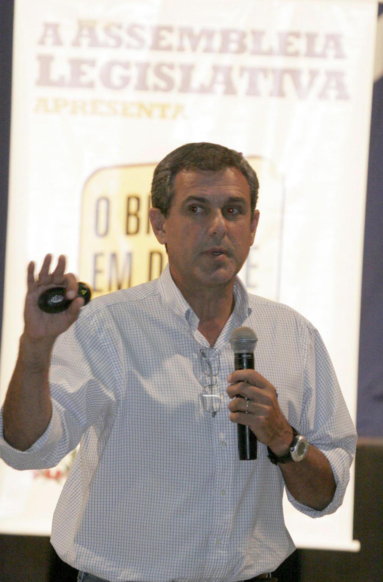 O Brasil em Debate: José Roberto Guimarães