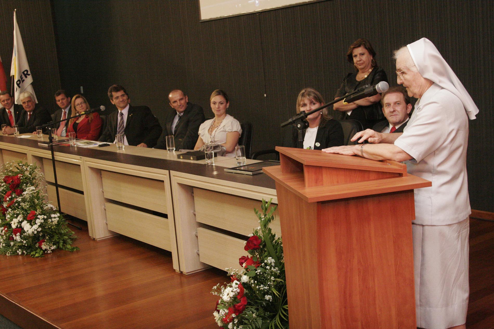 Sessão Solene em homenagem póstuma à Doutora Zilda Arns