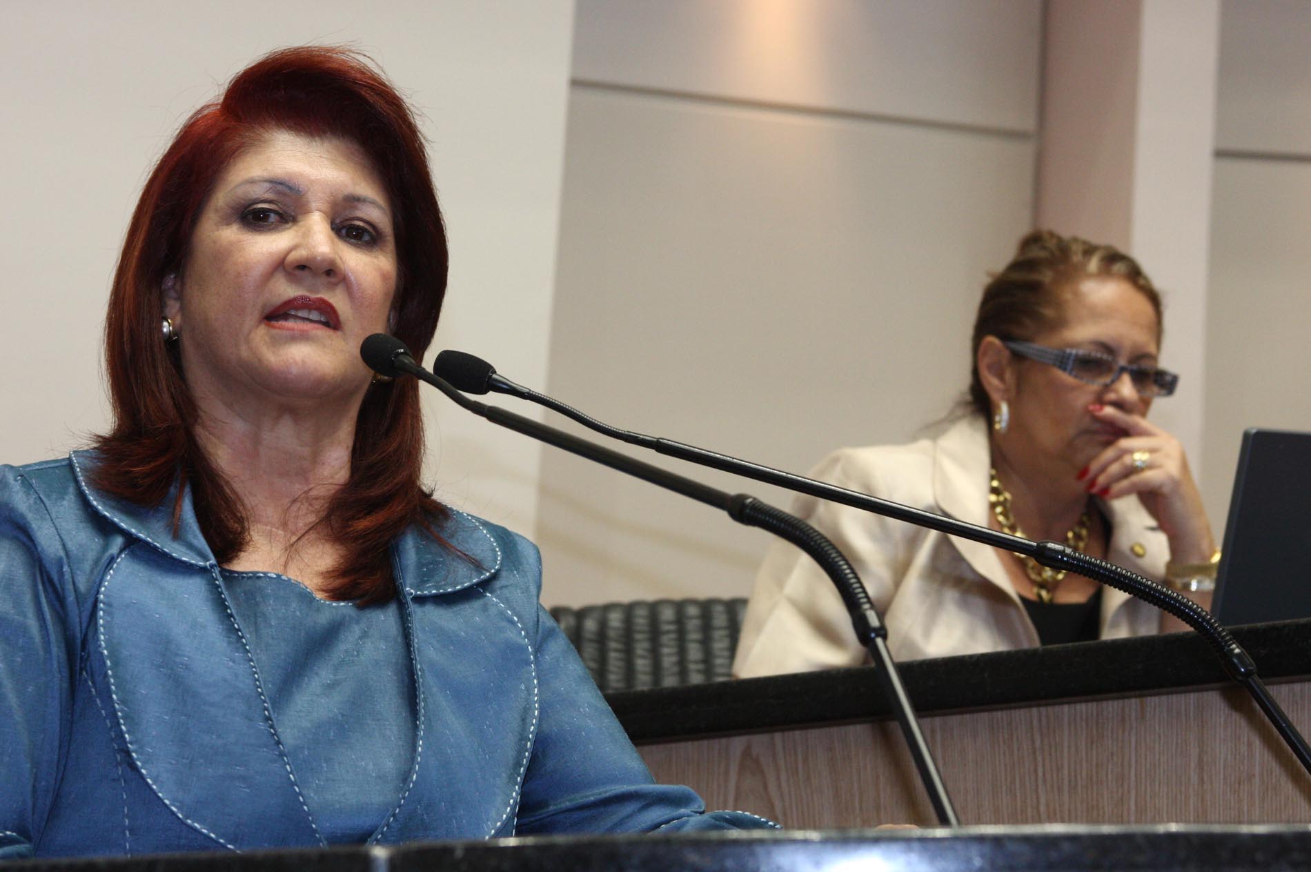 Deputada e Professora Odete de Jesus (PRB)