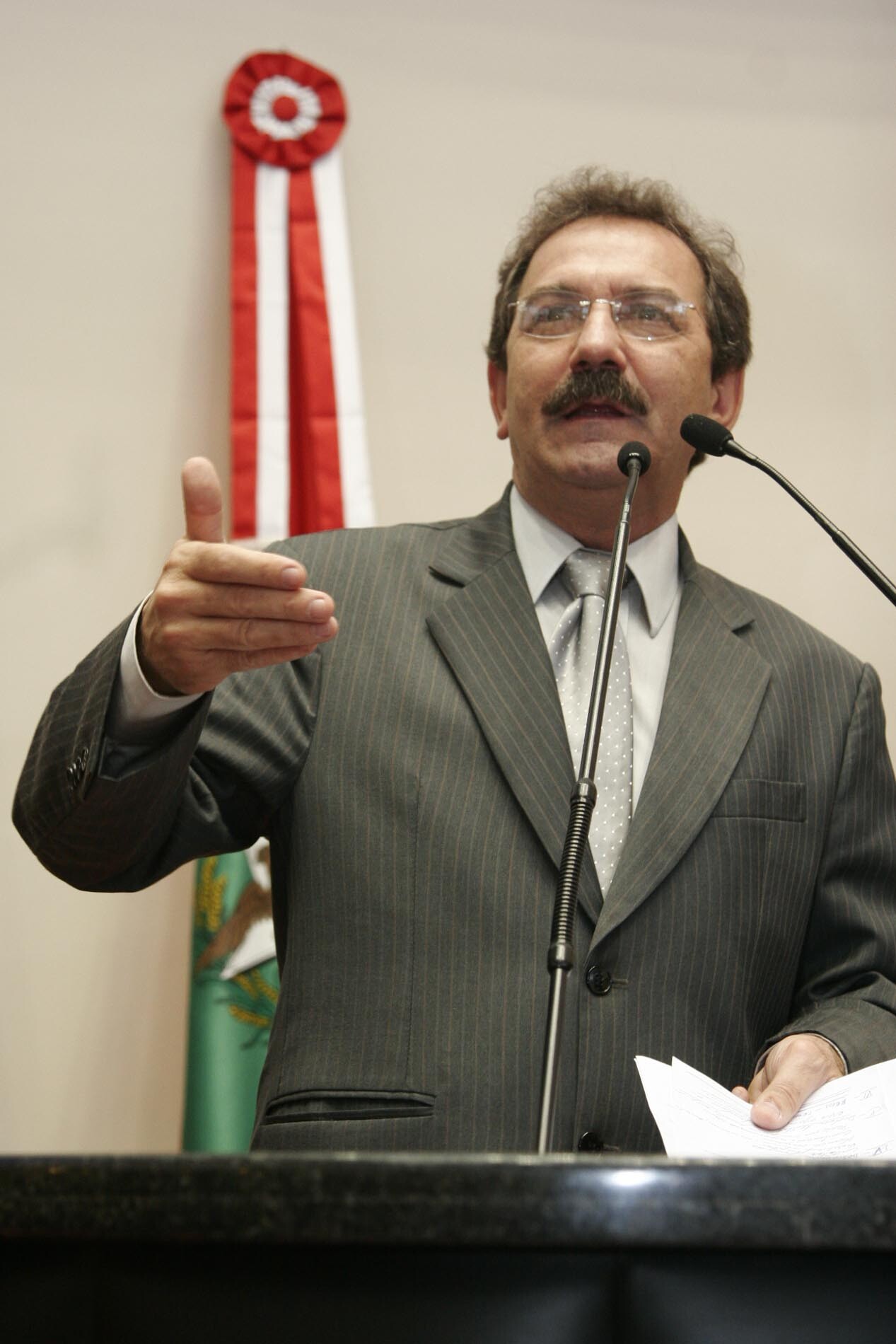 Dos Gabinetes – Deputado Serafim Venzon alerta sobre a prevenção do HPV