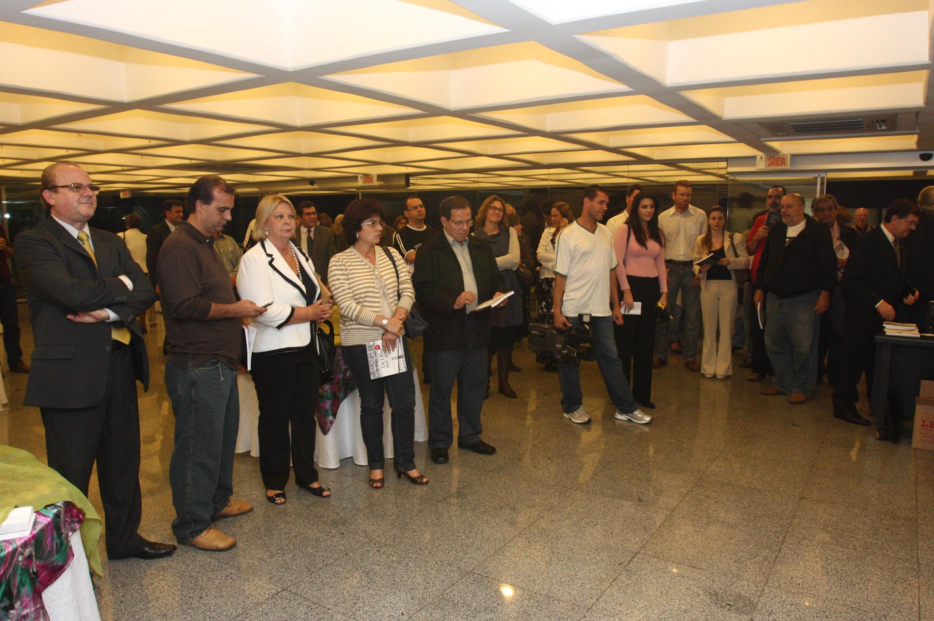 Lançamento do Livro De olho na capital - os dois primeiros anos - Autor: Jornalista César Valente