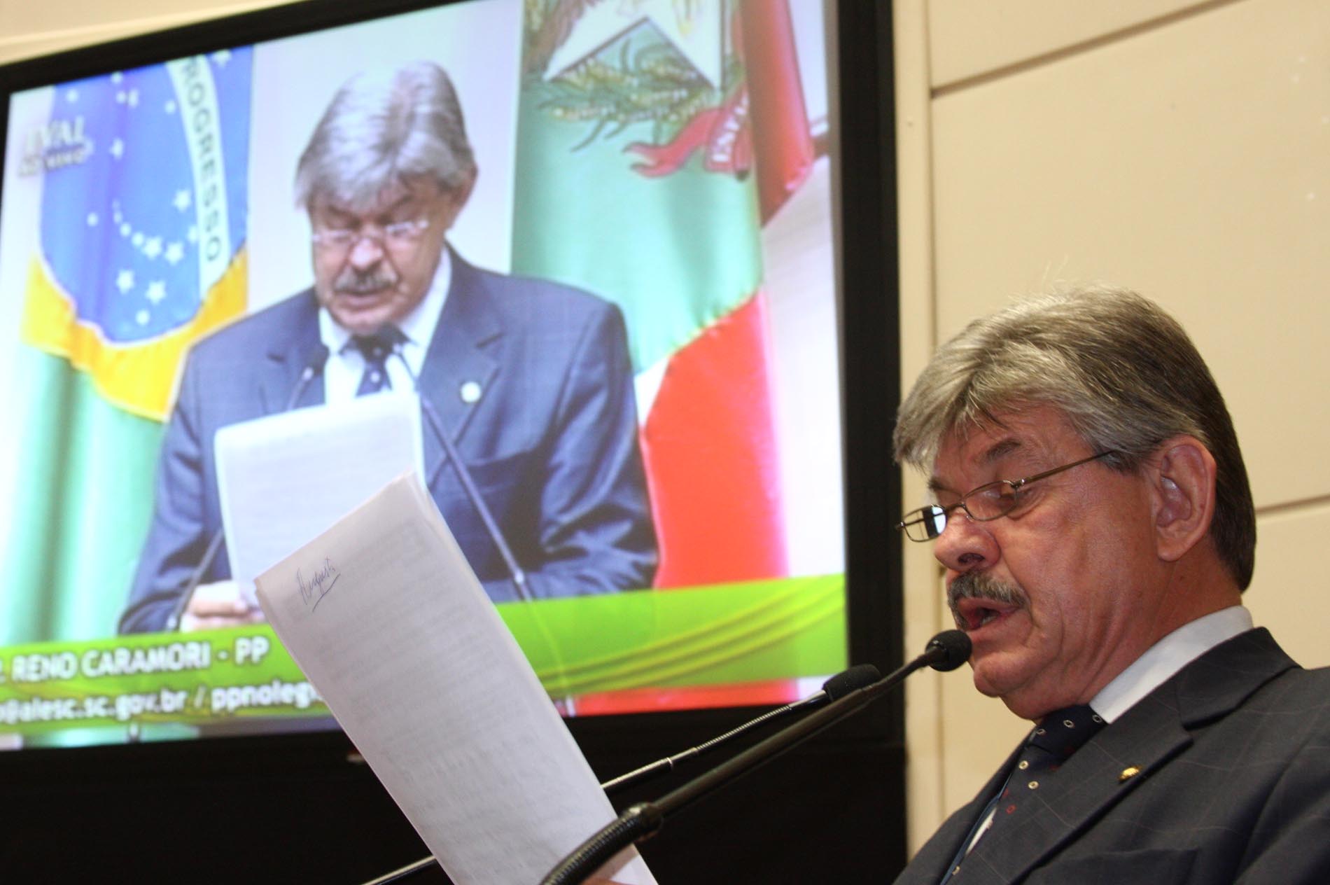 Reuso de água e saneamento básico pautam trabalho de Reno Caramori