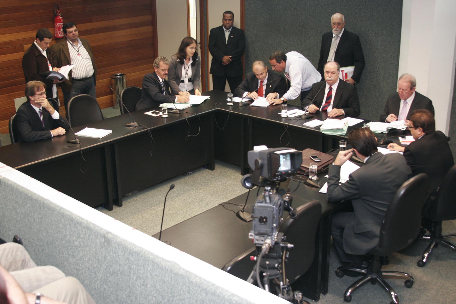 Comissão de Constituição e Justiça
