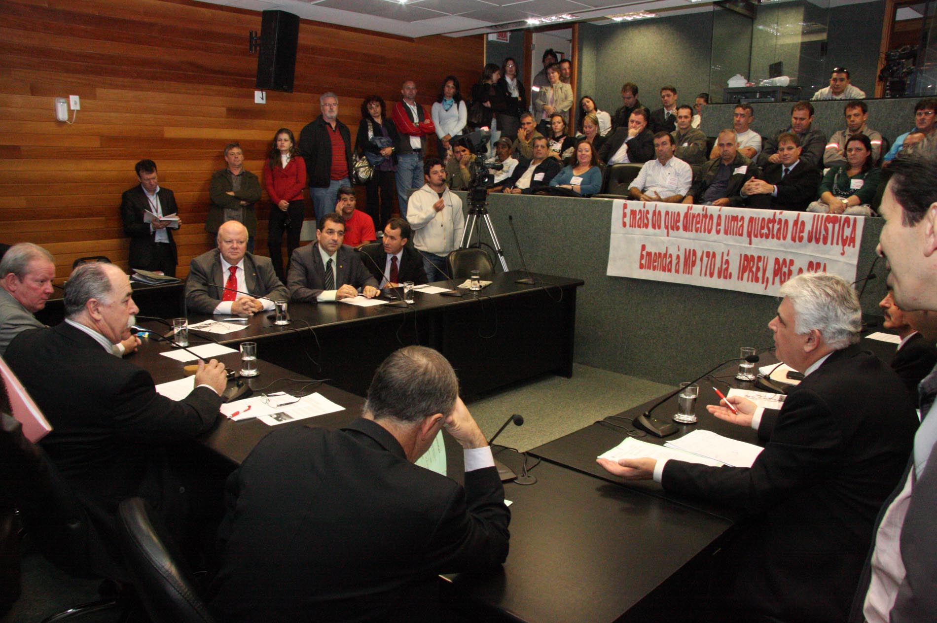 Comissão de Constituição e Justiça