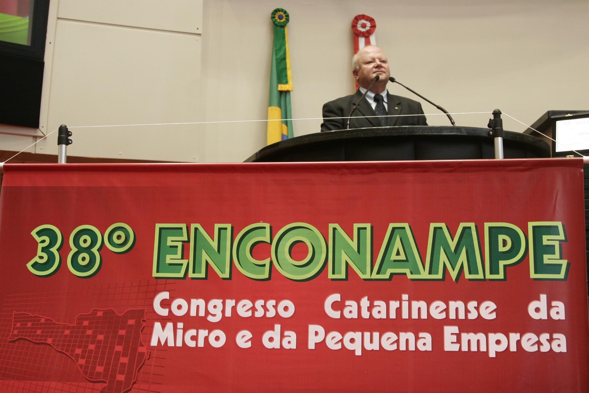 Sessão Especial em homenagem à Federação das Associações de Micro e Pequenas Empresas de Santa Catarina - FAMPESC