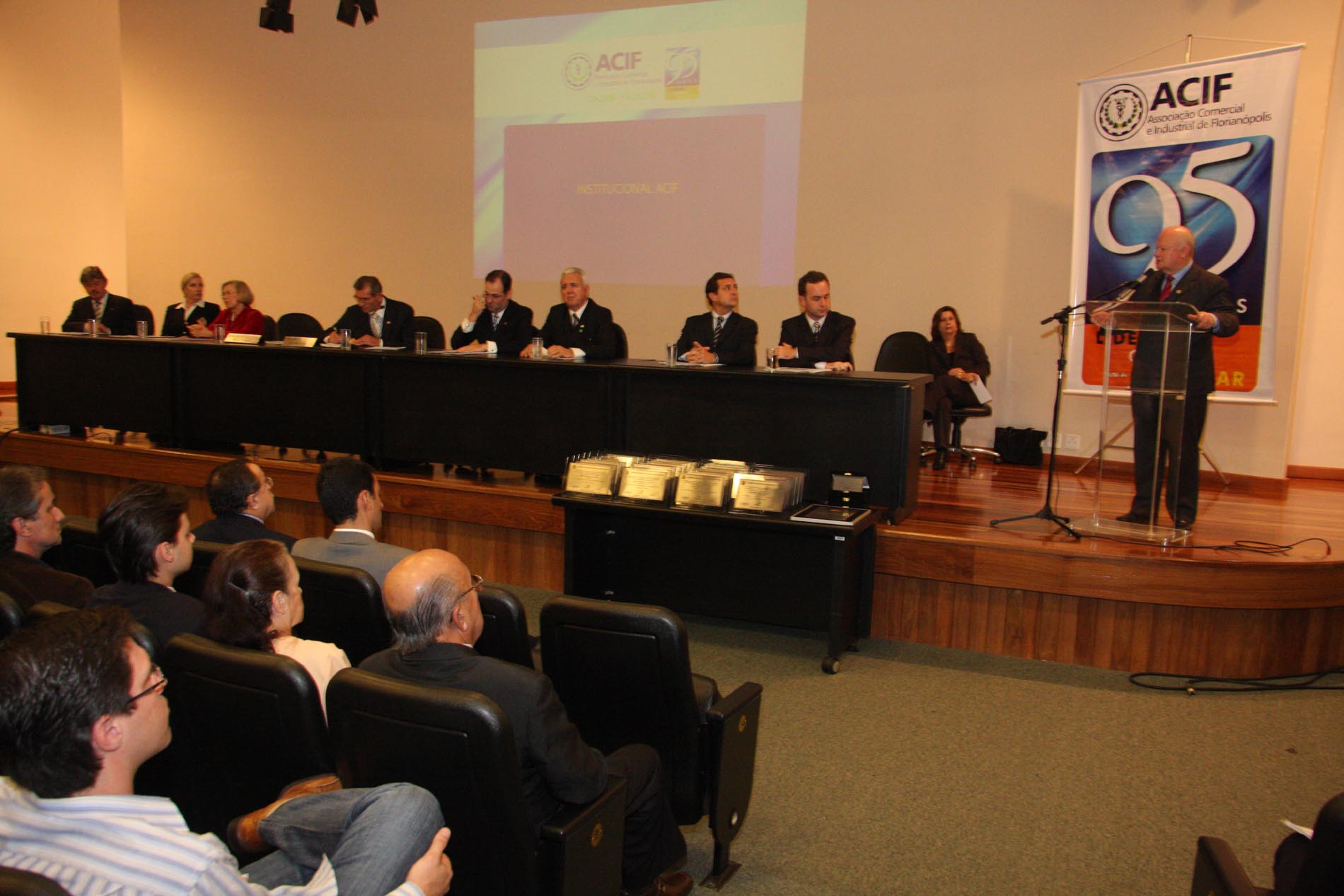 Sessão Especial em homenagem aos 95 anos da ACIF