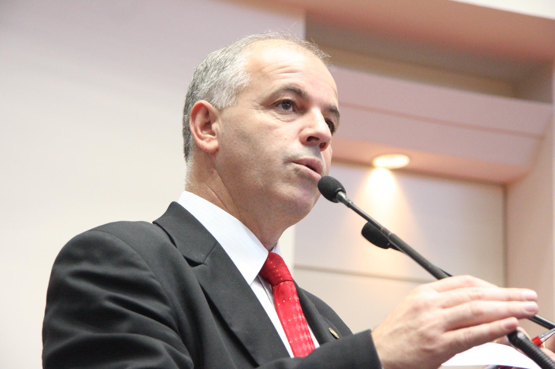 Dos Gabinetes – Alesc lança Frente Parlamentar Catarinense de Solidariedade a Cuba