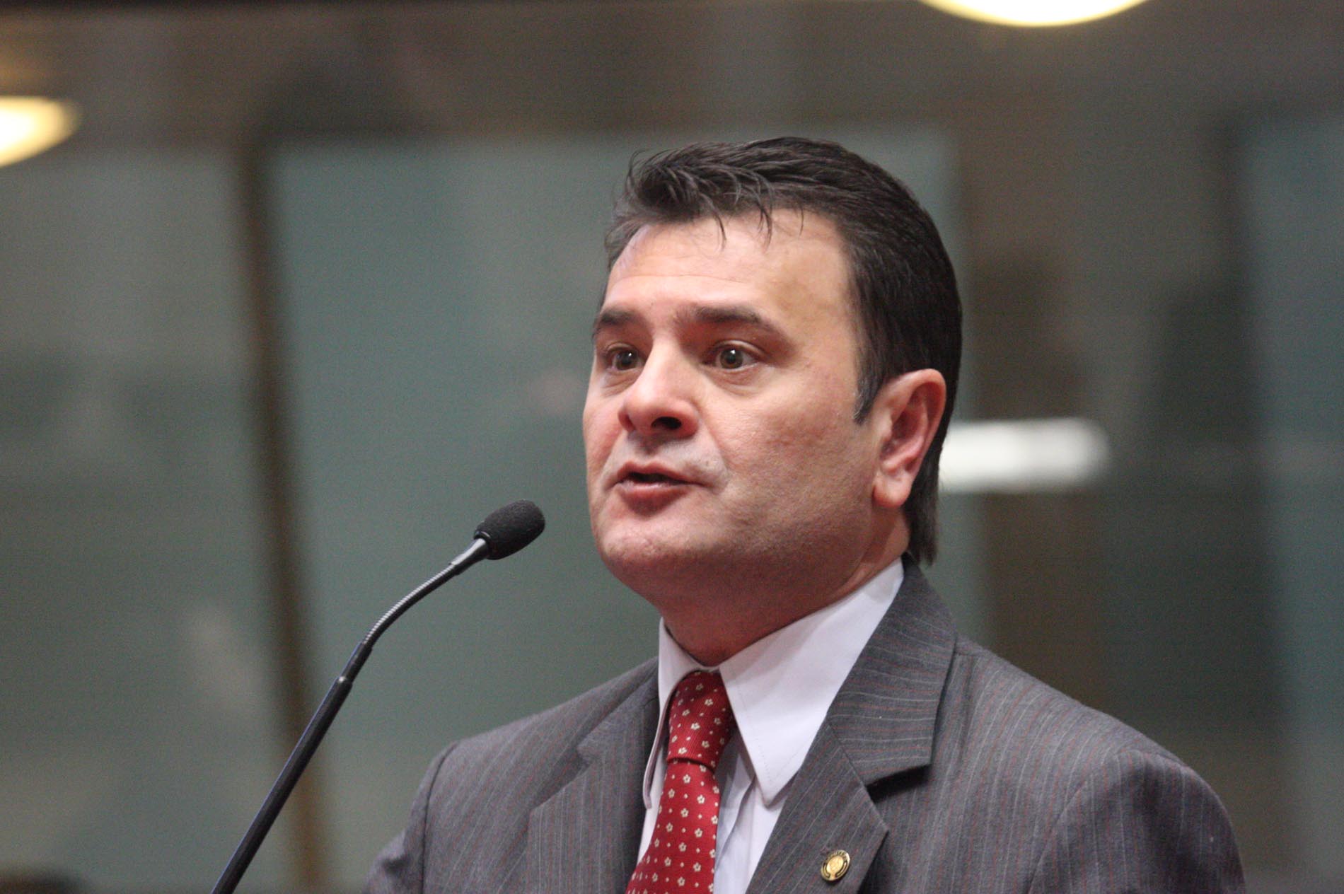 Deputado Elizeu Mattos (PMDB)