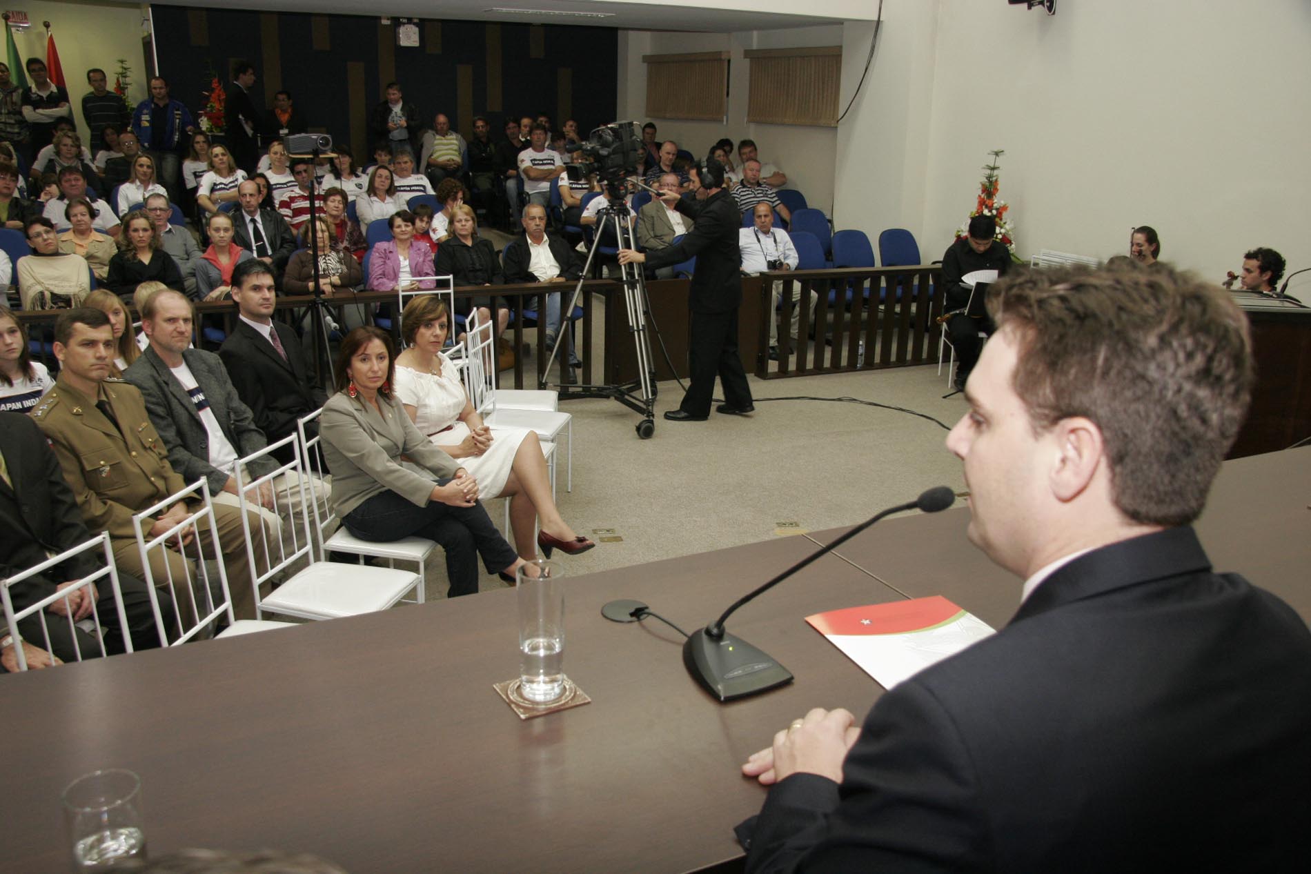 Sessão Solene em homenagem aos Atletas da Natação da Fundação Municipal de Esportes de Indaial