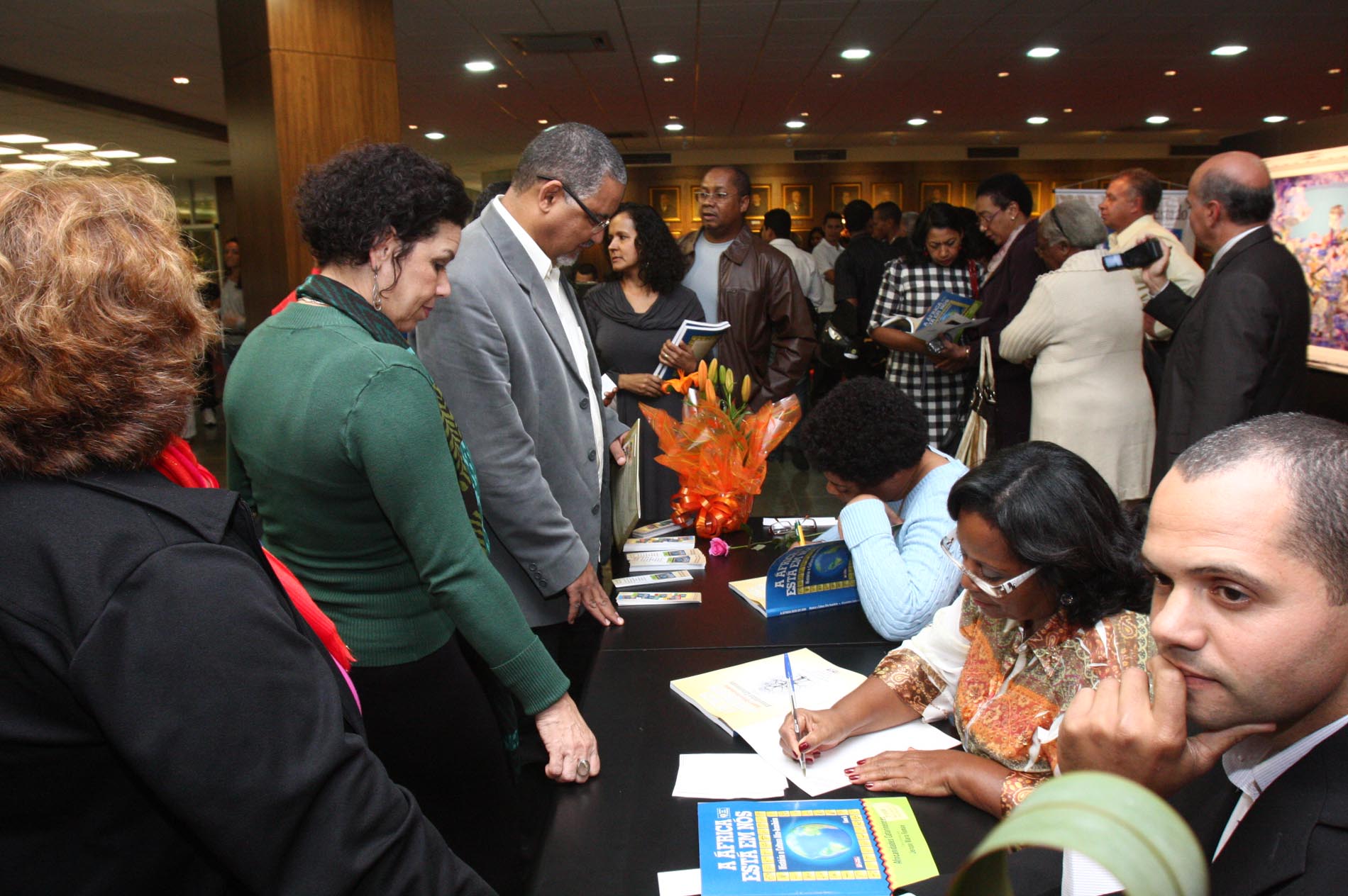 Lançamento da Publicação Didática Africanidades Catarinense