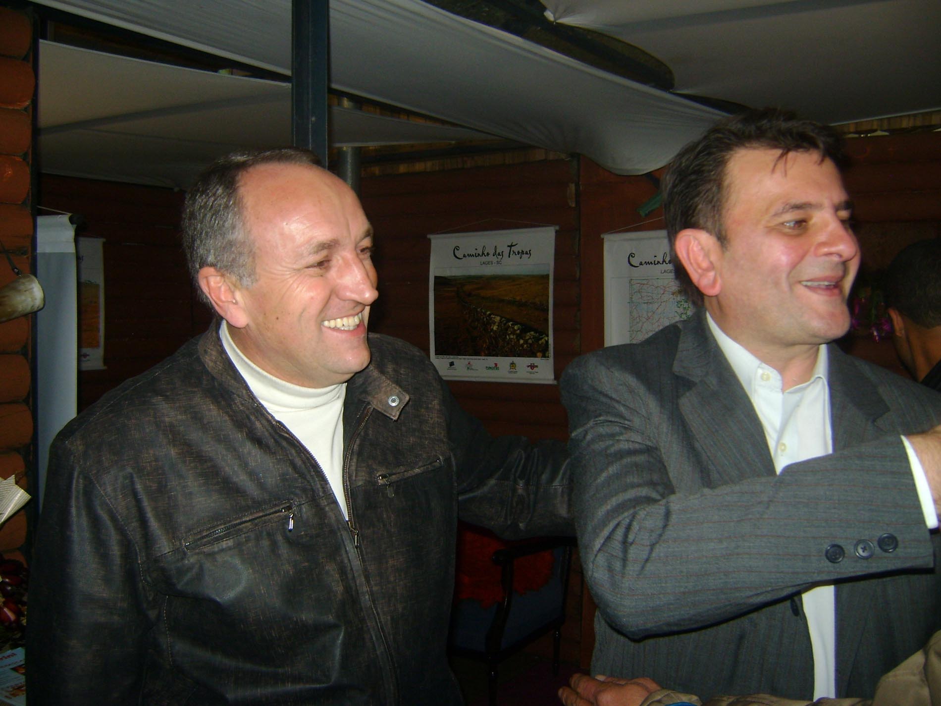 Elizeu Mattos acompanha governador na abertura da Festa do Pinhão