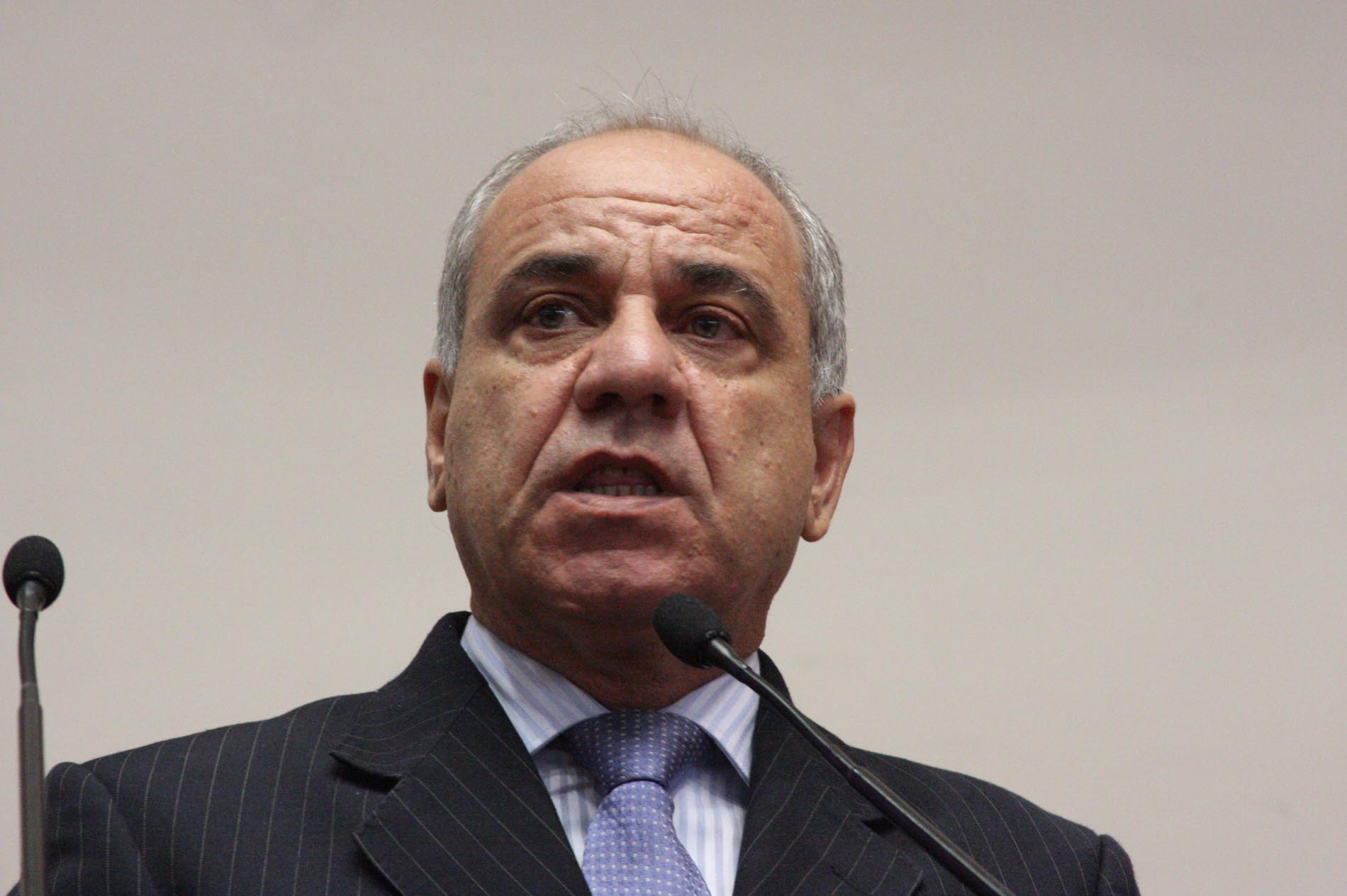 PEC exclui gastos com inativos do montante de 12% destinados aos serviços públicos de saúde