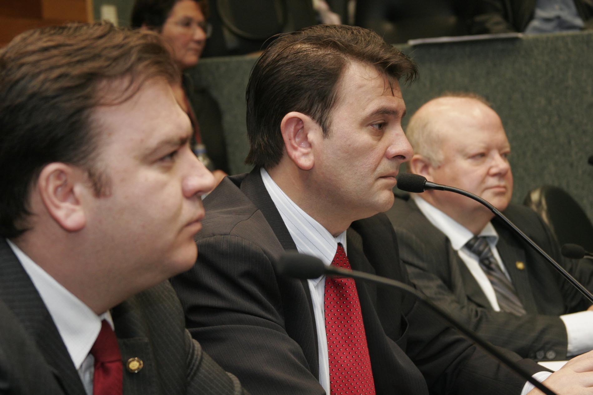 Comissão de Finanças aprova projeto que proíbe uso de termômetro com mercúrio em hospitais