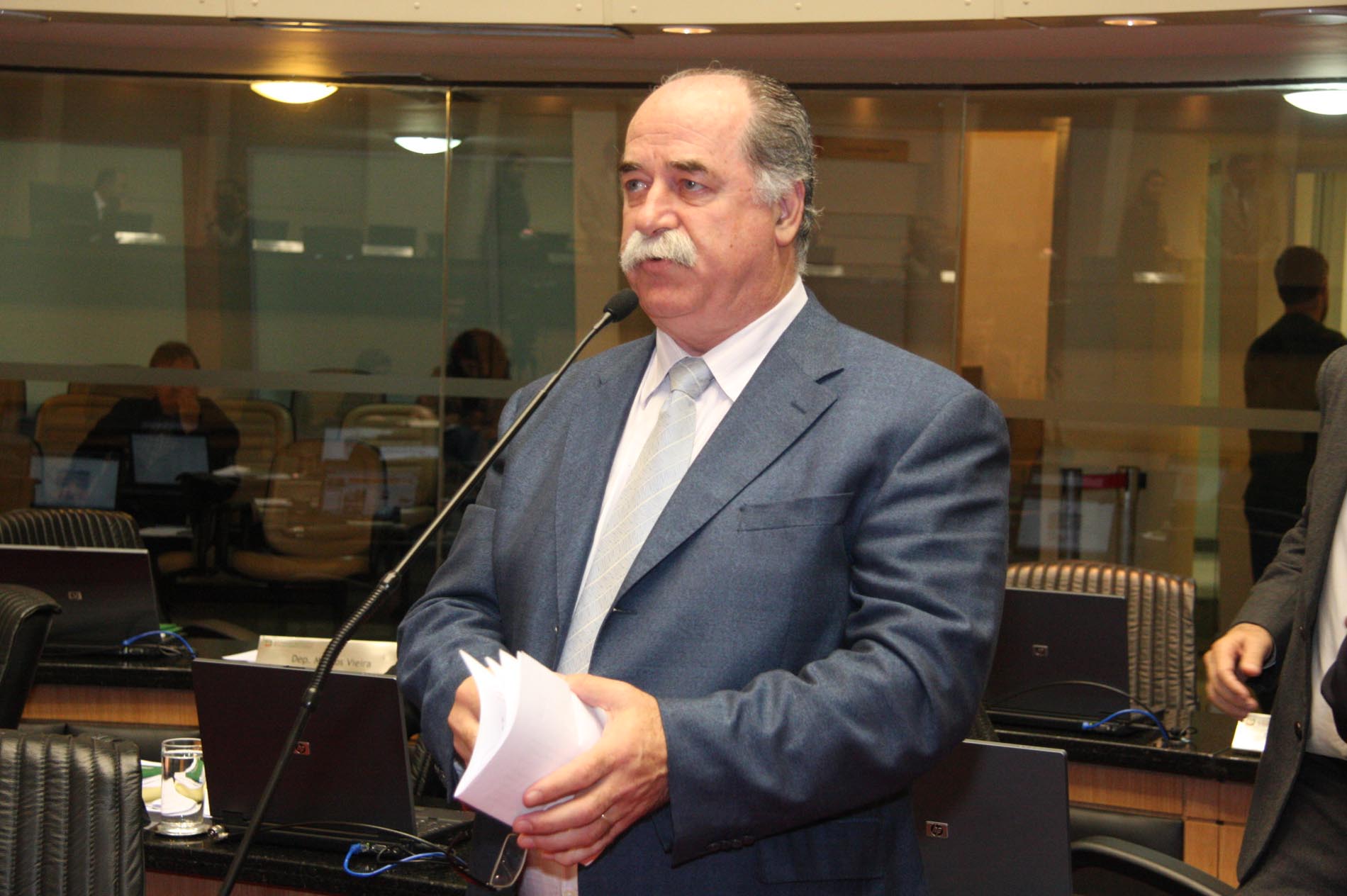 Deputado Romildo Titon (PMDB)