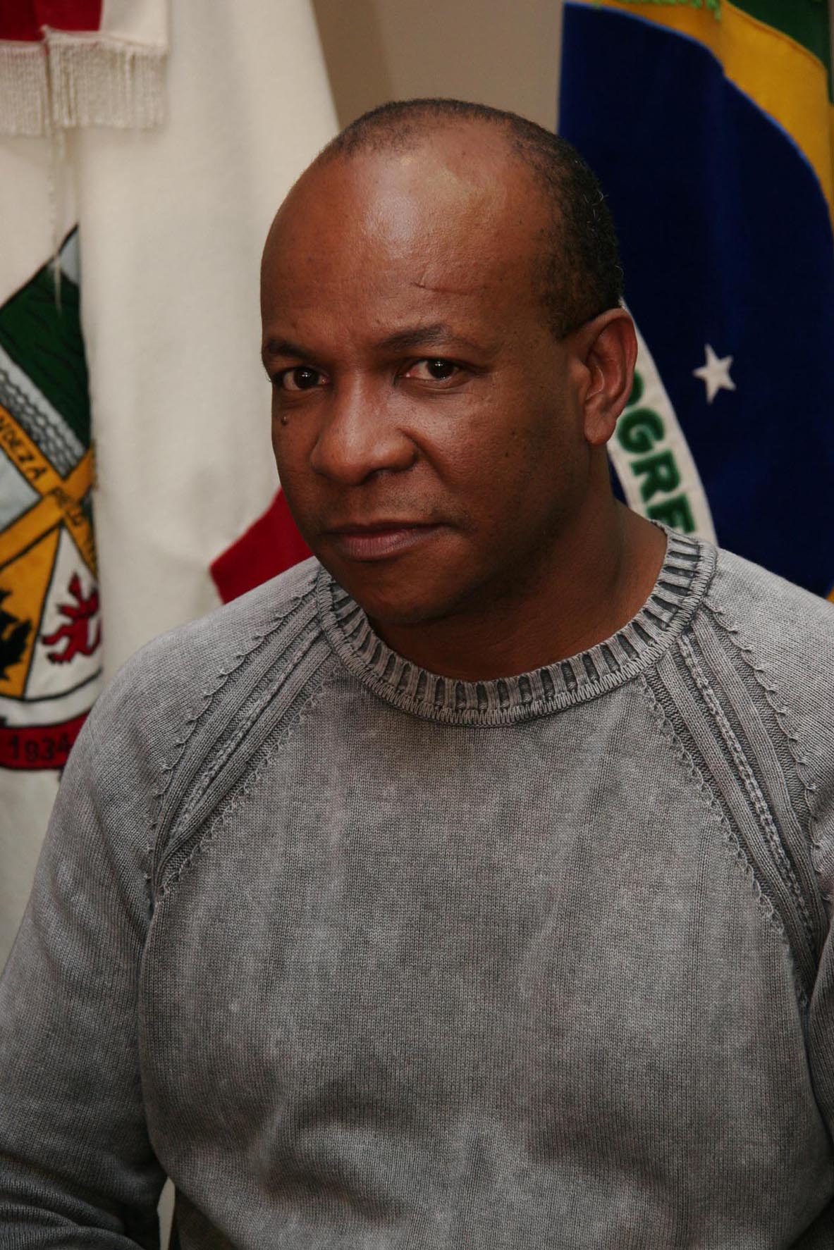 Audiência Pública a fim de discutir sobre O uso da Droga CRACK - Local: Plenário da Câmara Municipal - Avenida Getúlio Vargas