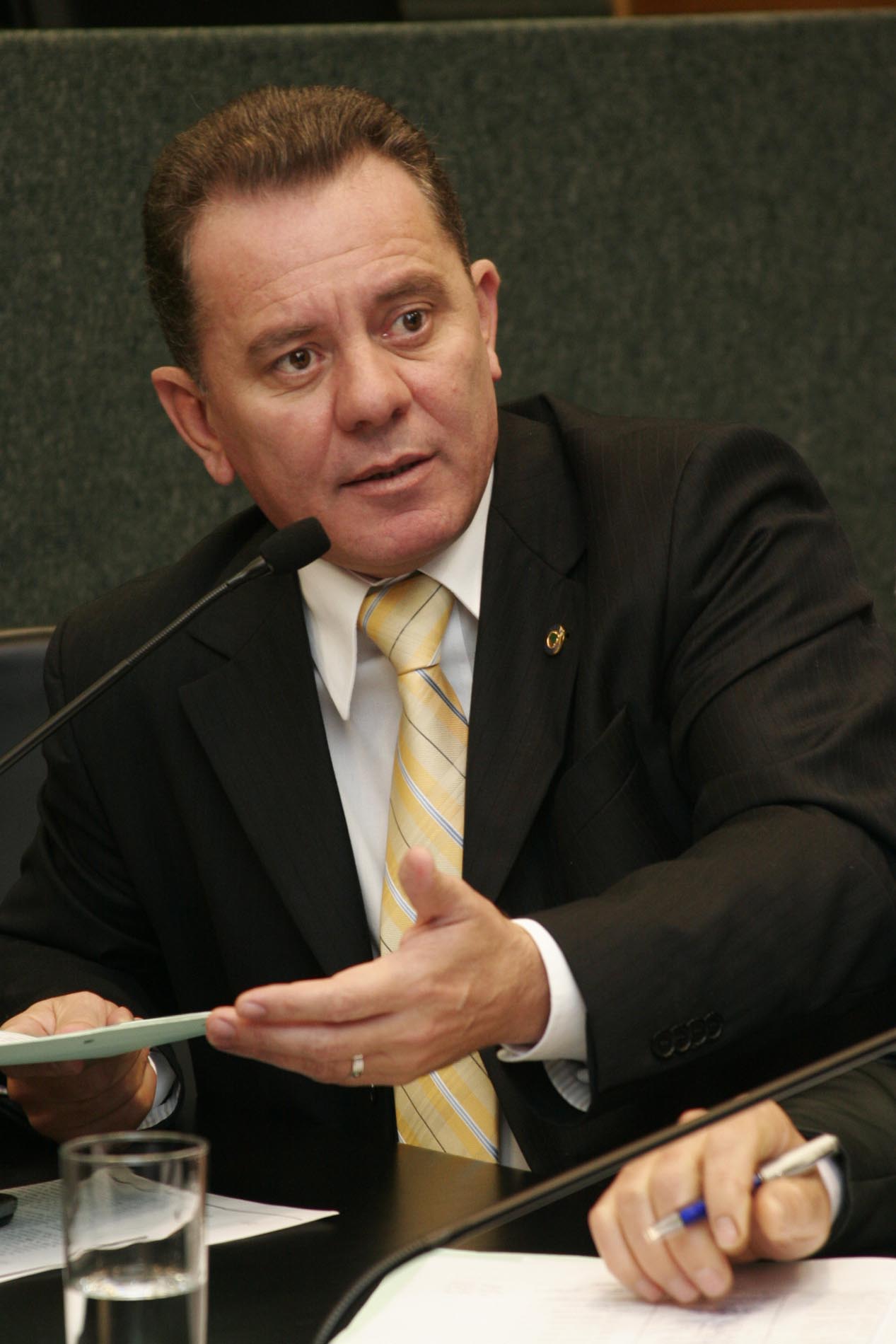 Comissão de Constituição e Justiça