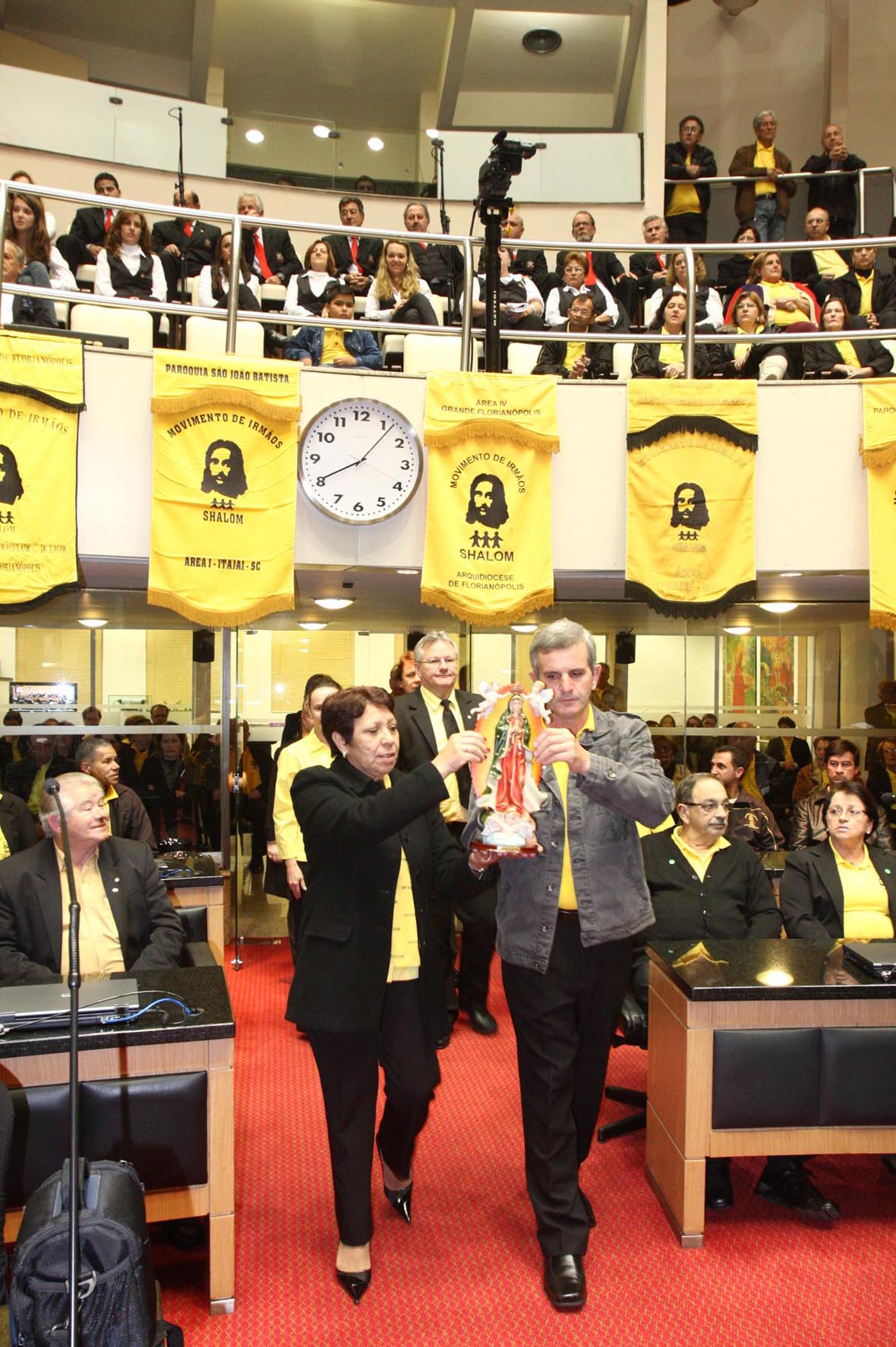 Sessão Especial em homenagem ao Movimento de Irmãos da Igreja Católica pela passagem dos seus 40 anos de fundação