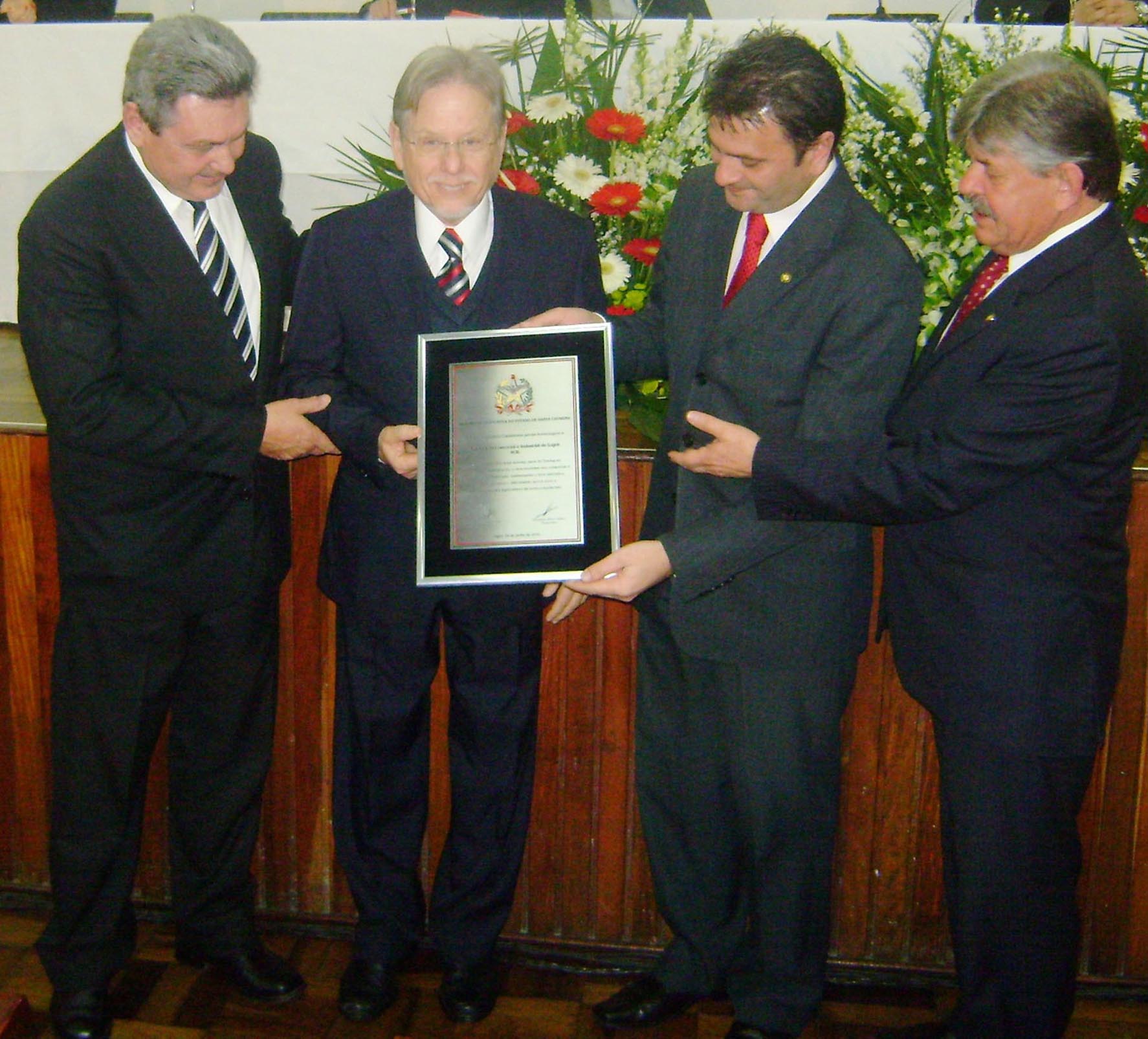 Parlamento celebra septuagenário da Associação Empresarial de Lages