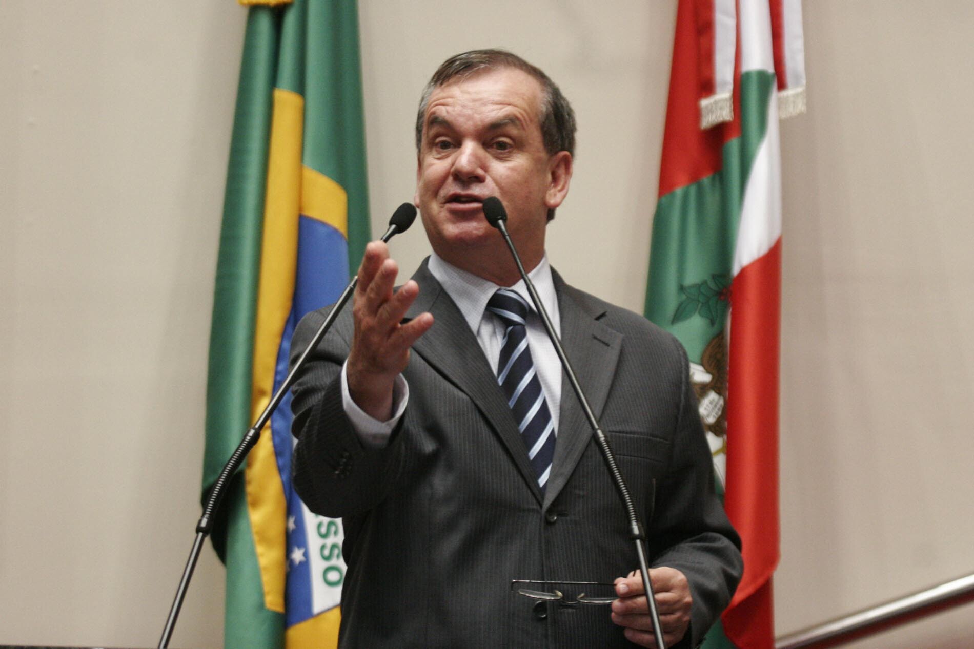Dos Gabinetes – Peninha pede liberação de vagas para Sub-Tenente e 1º Sargento
