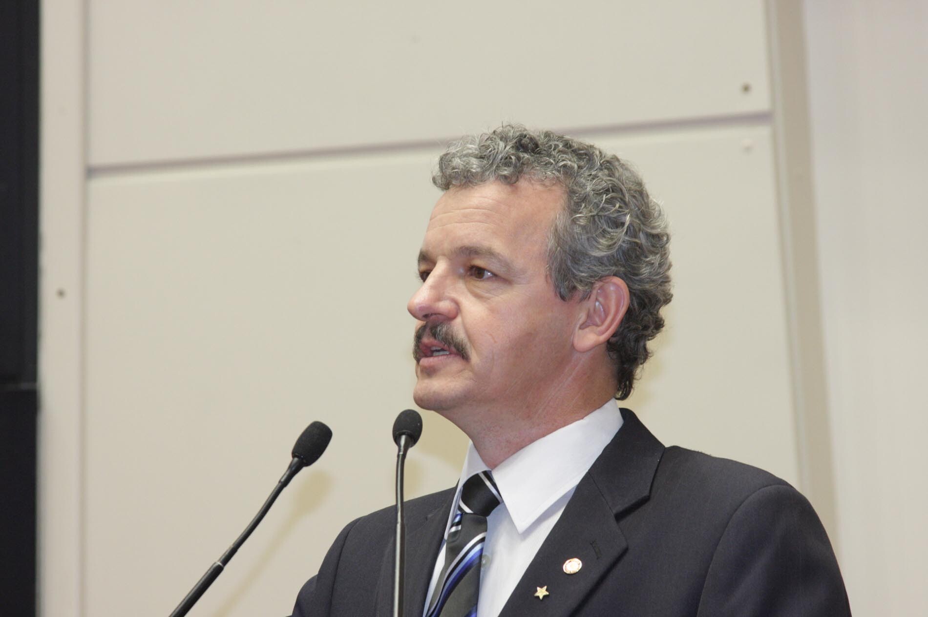 Dos Gabinetes – Dresch critica posição de agroindústrias e defende produtores integrados