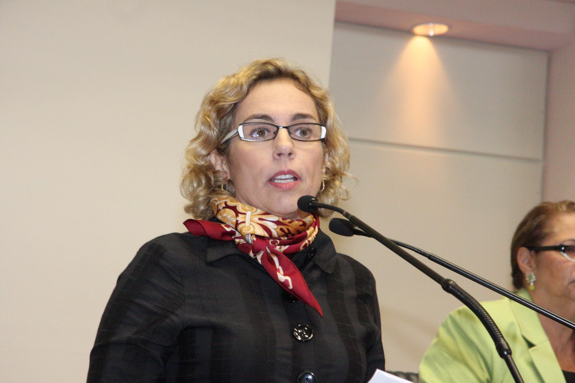 Dos Gabinetes – Deputada Ana Paula recebe trabalhadores do porto graneleiro da Cidasc de São Francis