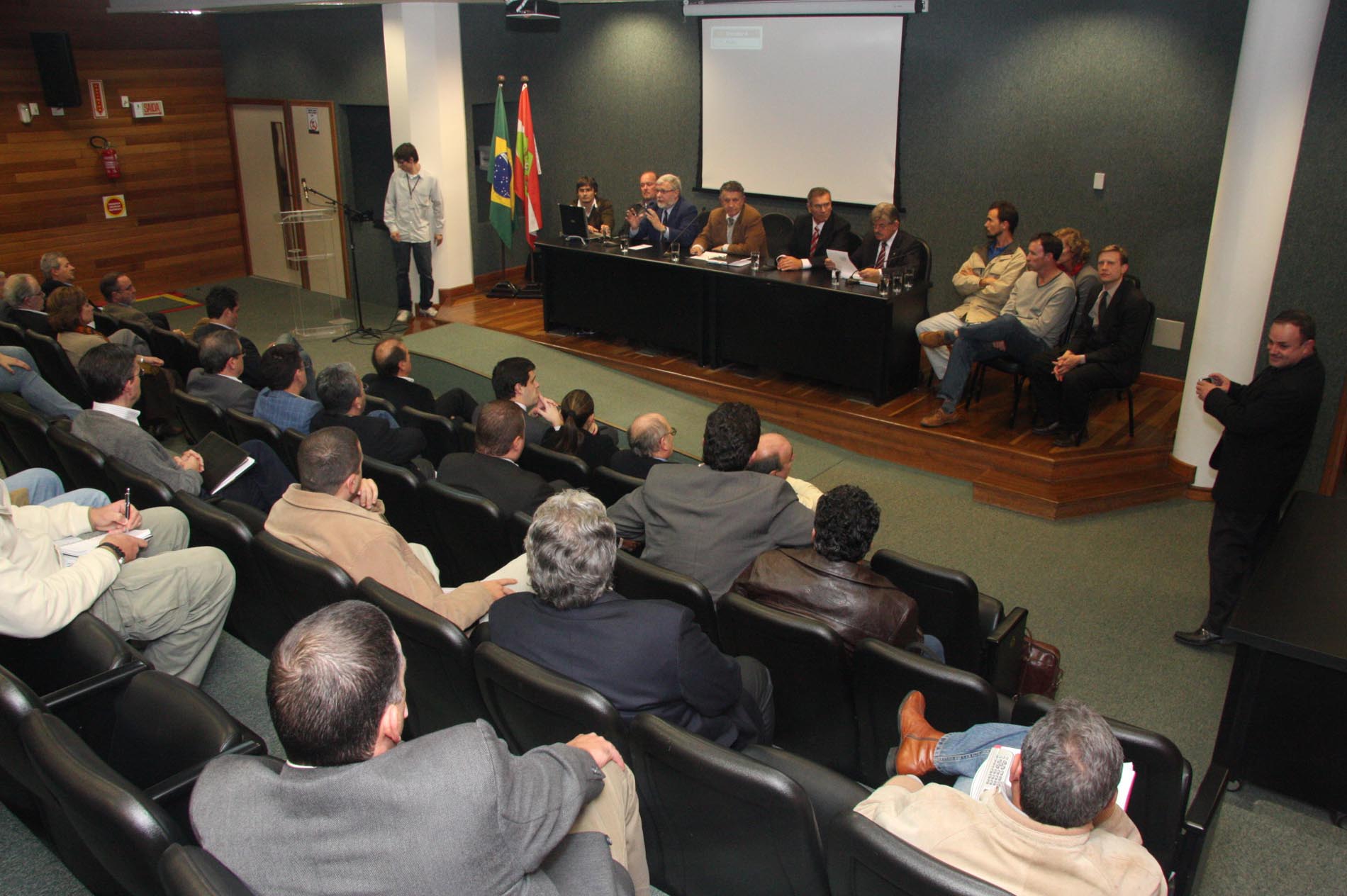 Reunião - Estaleiro OSX do Município de Biguaçu