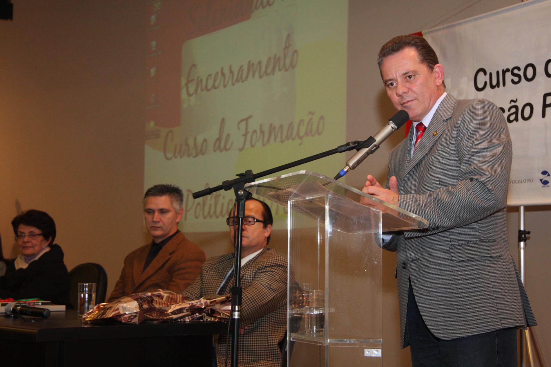 Solenidade de encerramento do Curso de Formação Política 2010/01