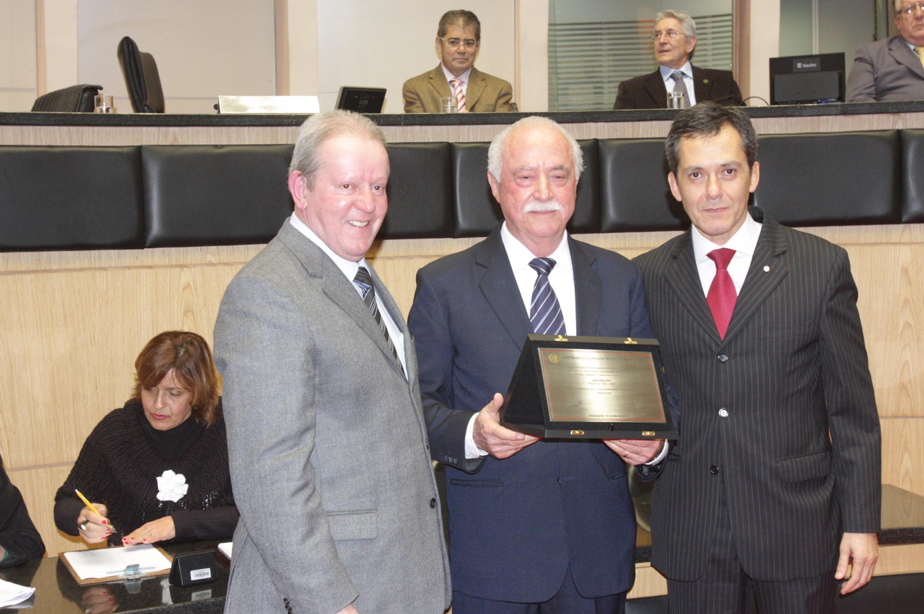Sinduscon recebe homenagem do Poder Legislativo