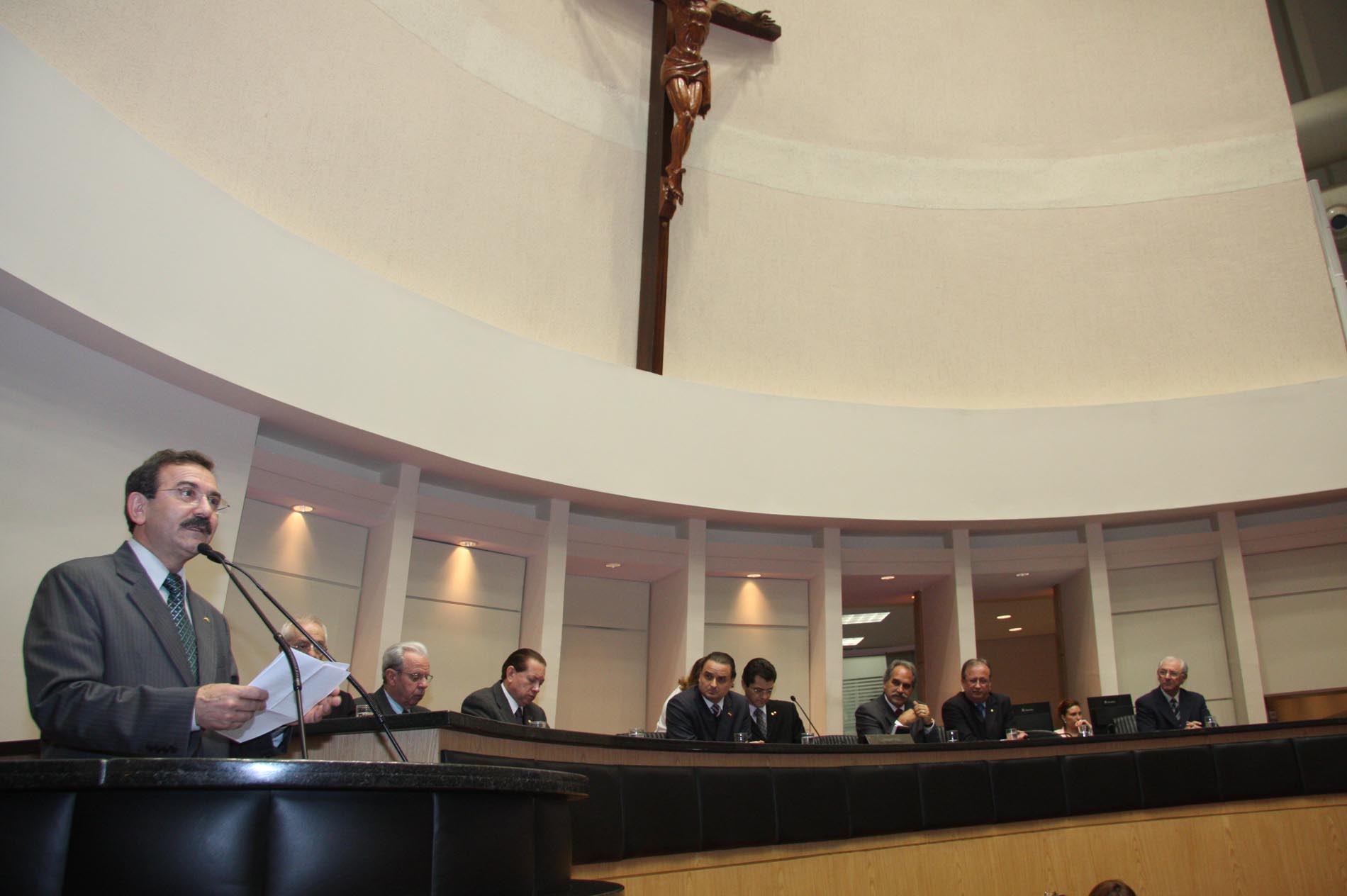Sessão Solene de Concessão de Título de Cidadão Catarinense ao Senhor Roberto Luiz D' Ávila