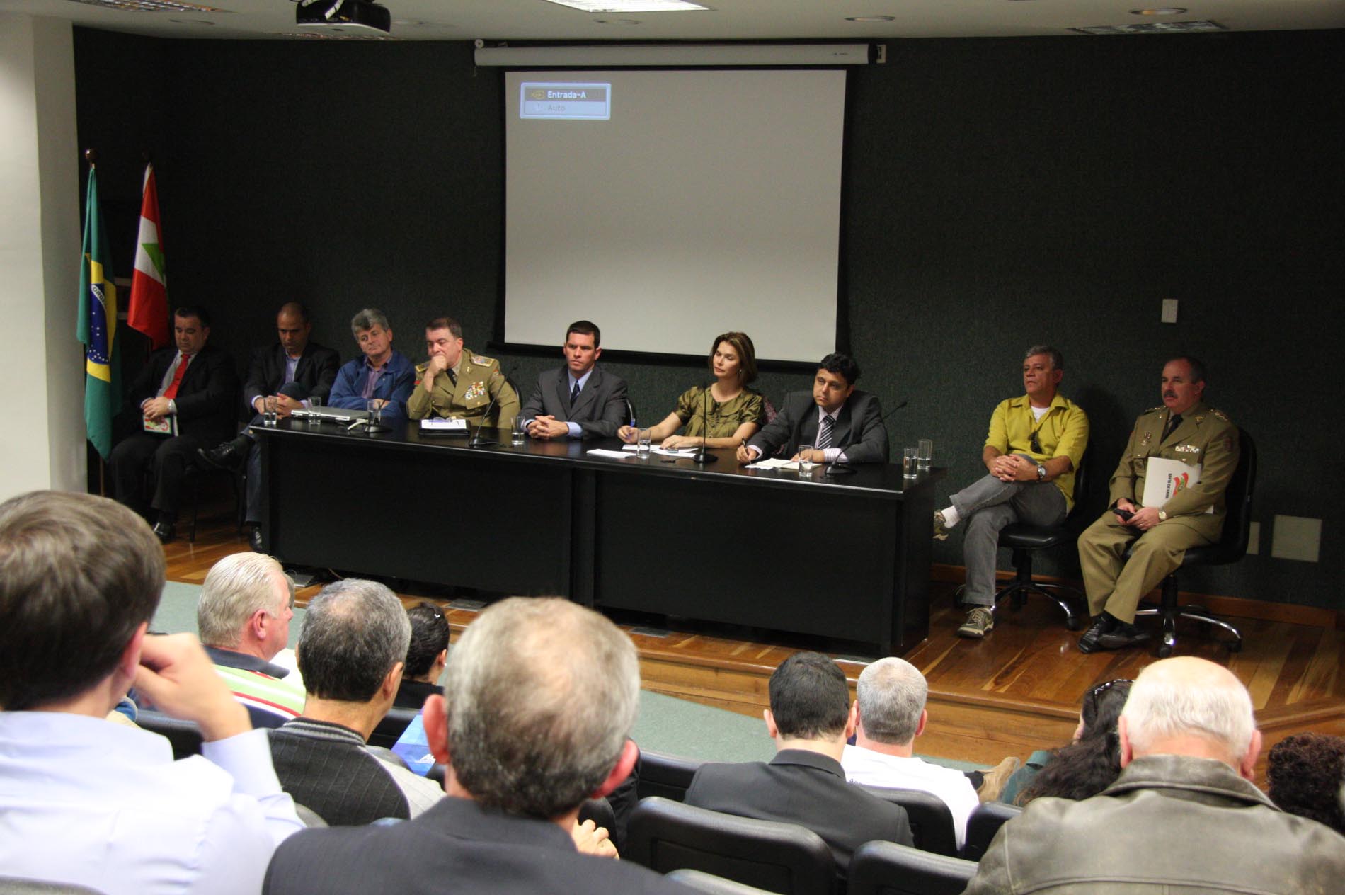 Comissão de Segurança Pública - Audiência pública: 'Preocupante e crescente diminuição do efetivo das Polícias Militar e Civil