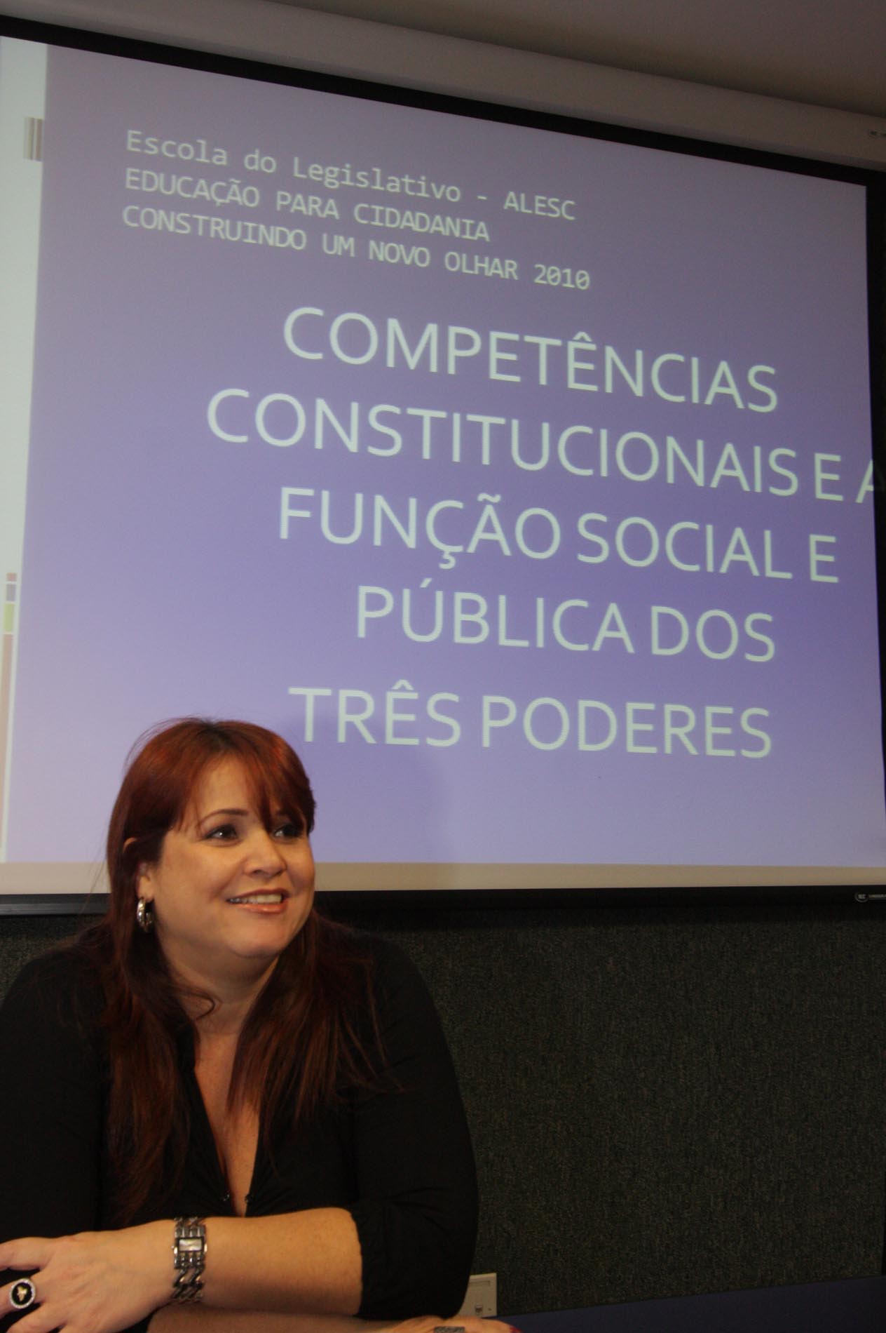 Palestra apresenta aos jovens noções de direito e cidadania