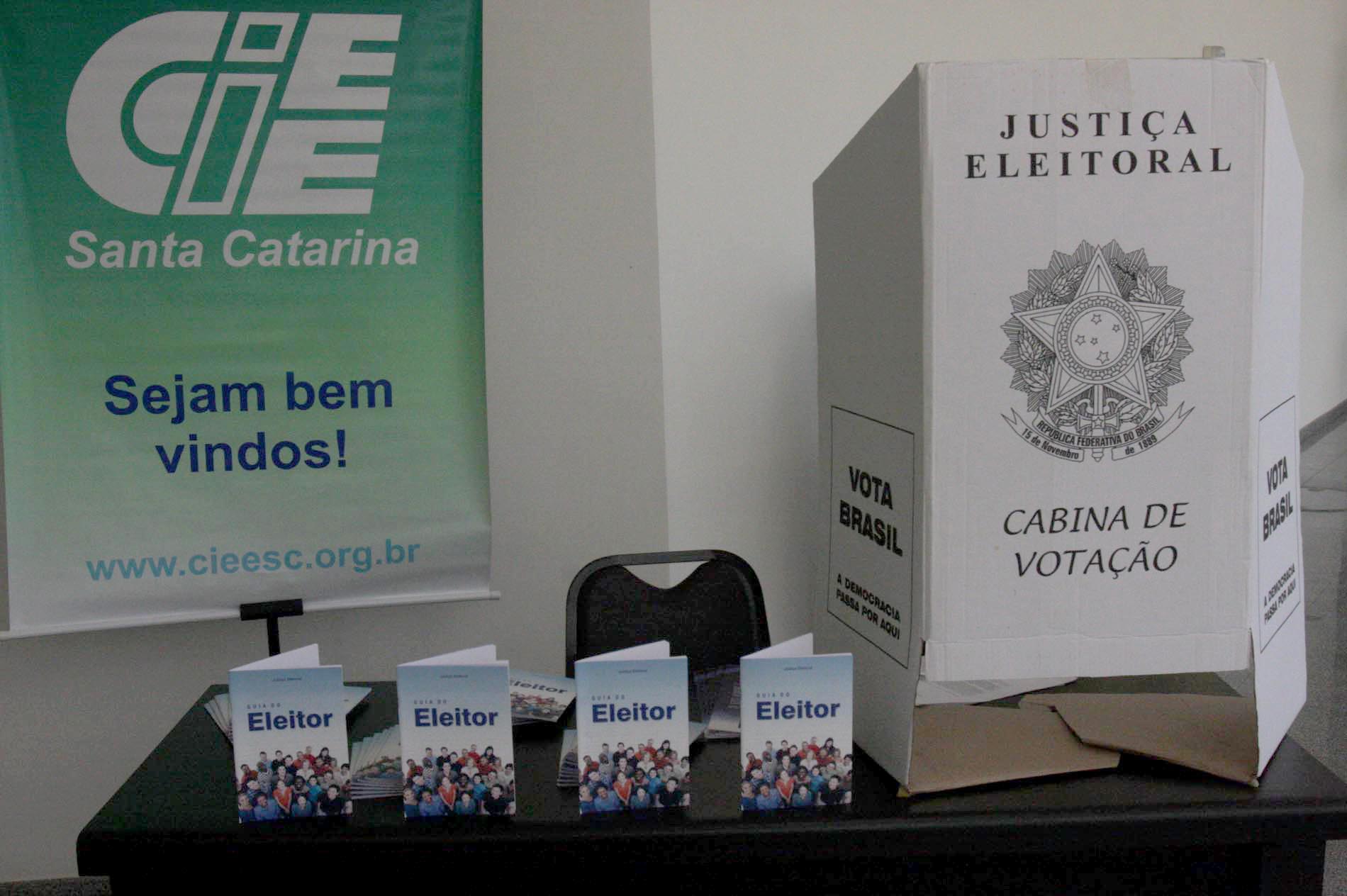 Palestra referente ao voto na adolescência