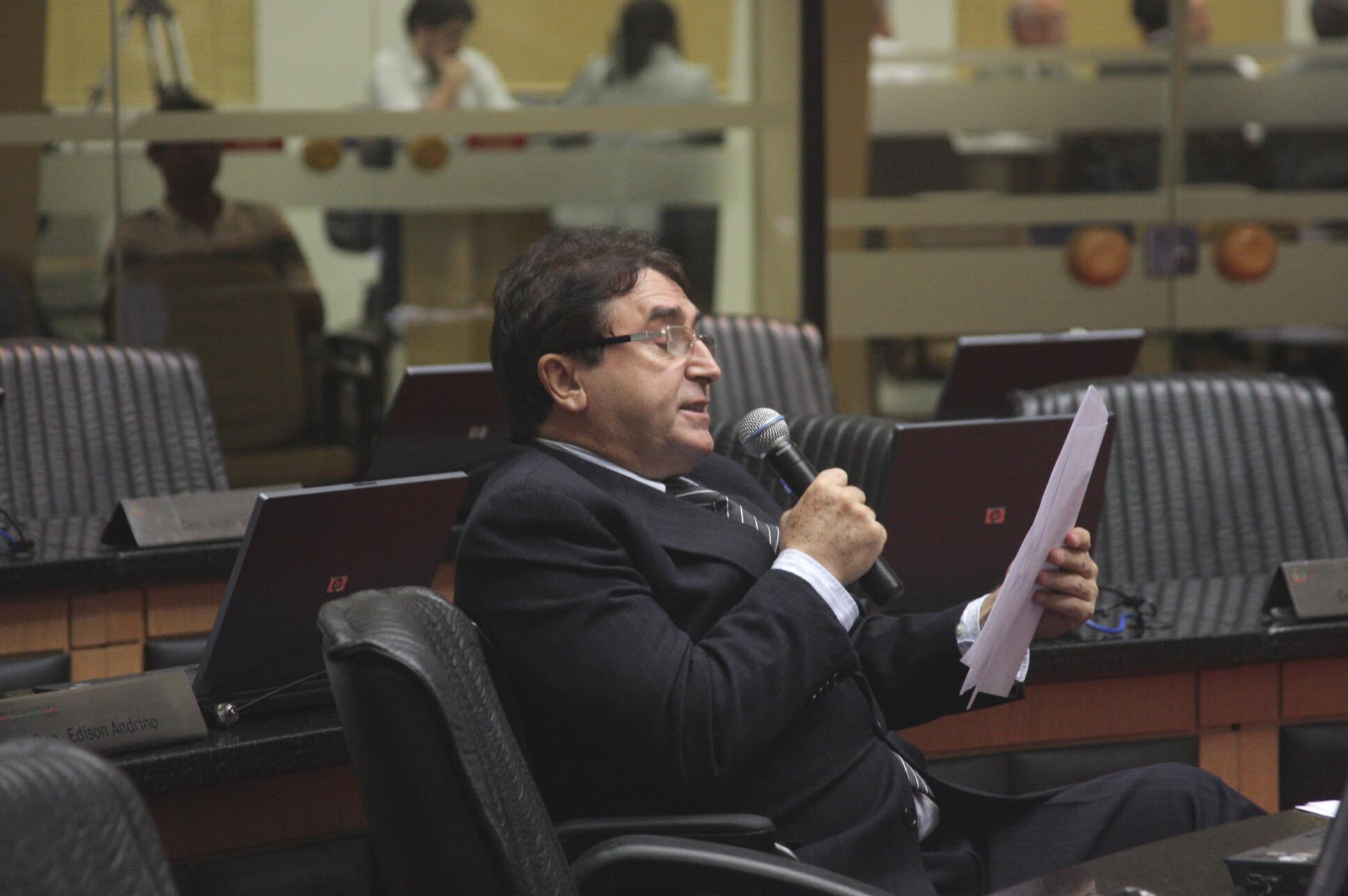 Dos Gabinetes – Projeto de lei prevê vaga preferencial para deficiente em escola pública