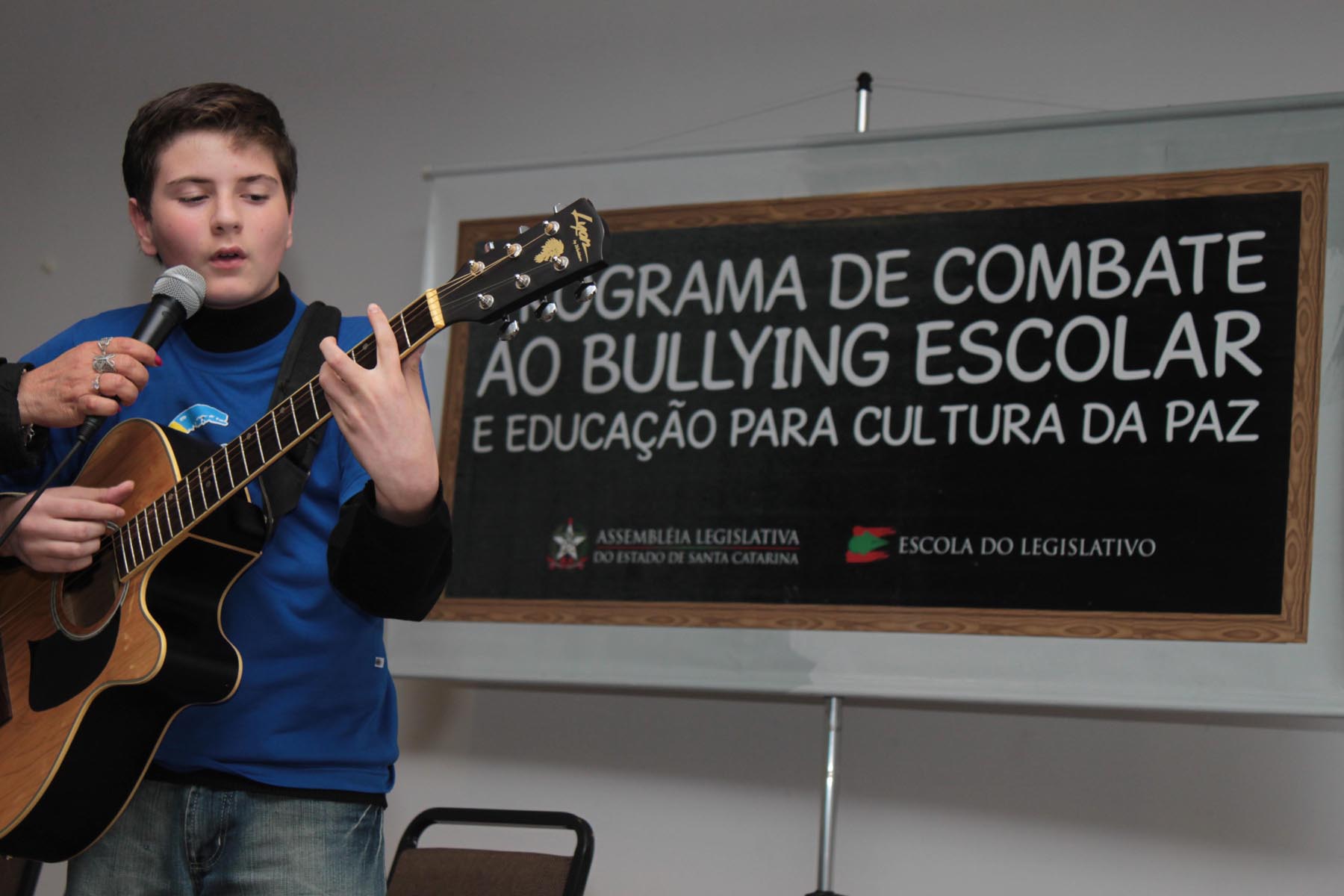 Renan Peruzollo –  Enfrentamento ao Bullying