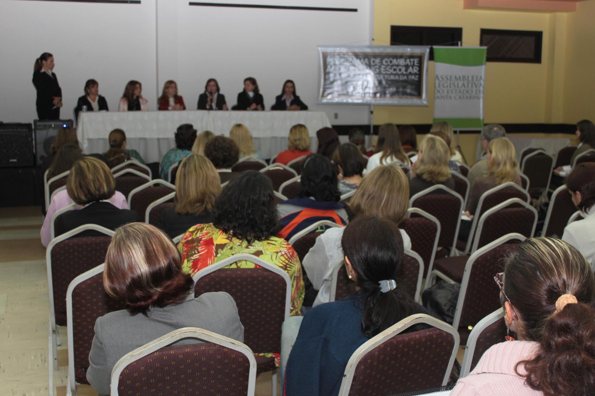 Escola do Legislativo - Programa de Enfrentamento ao Bullying Escolar e Educação para a Cultura da Paz - Local:  Blumenau