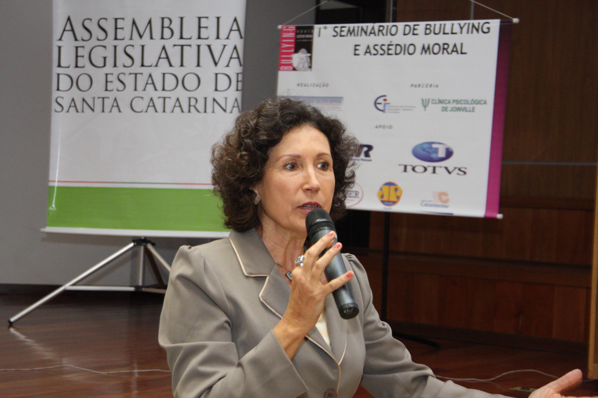 Seminário Bullying e Assédio Moral – Maria Teresa