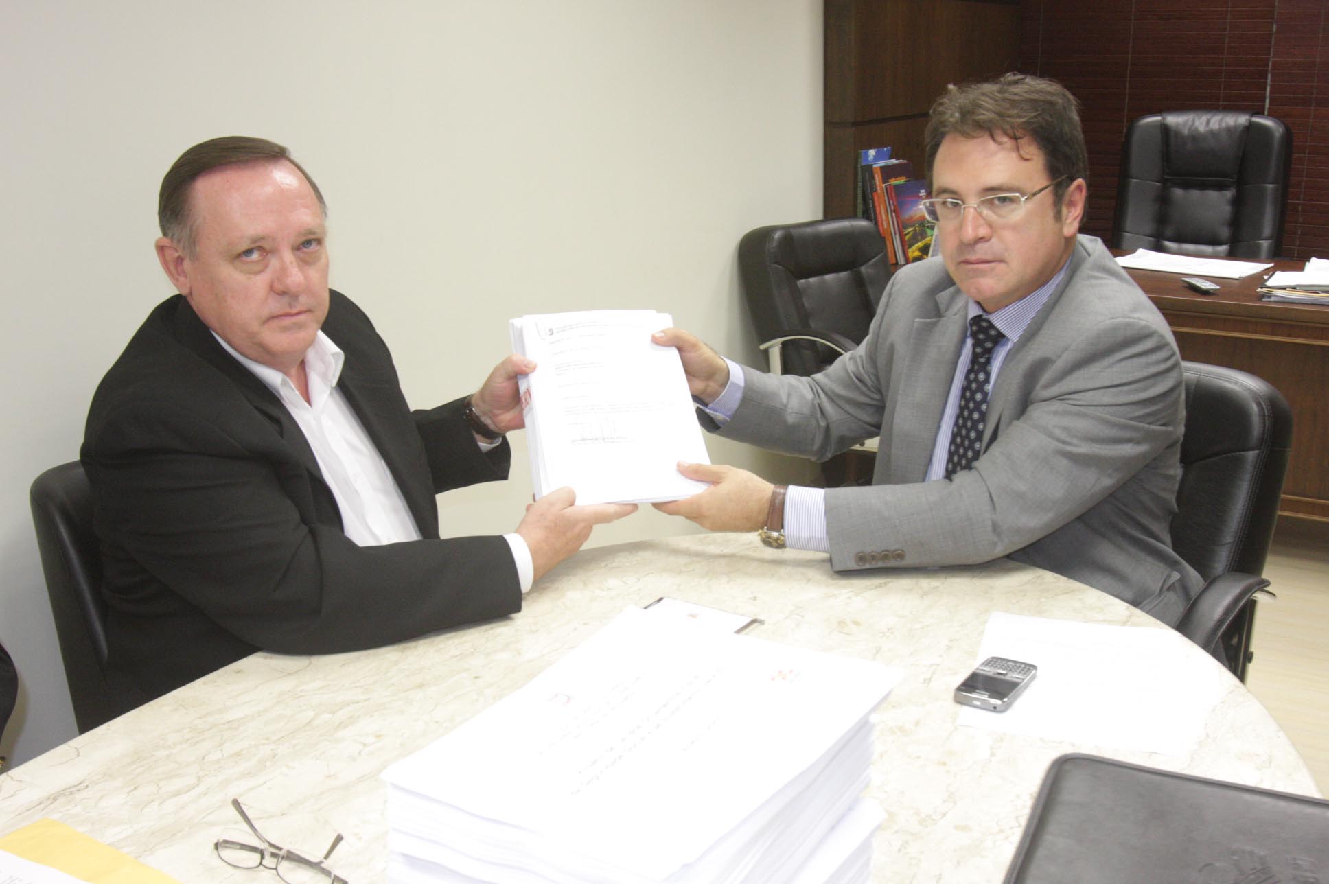 Entrega do orçamento regionalizado.