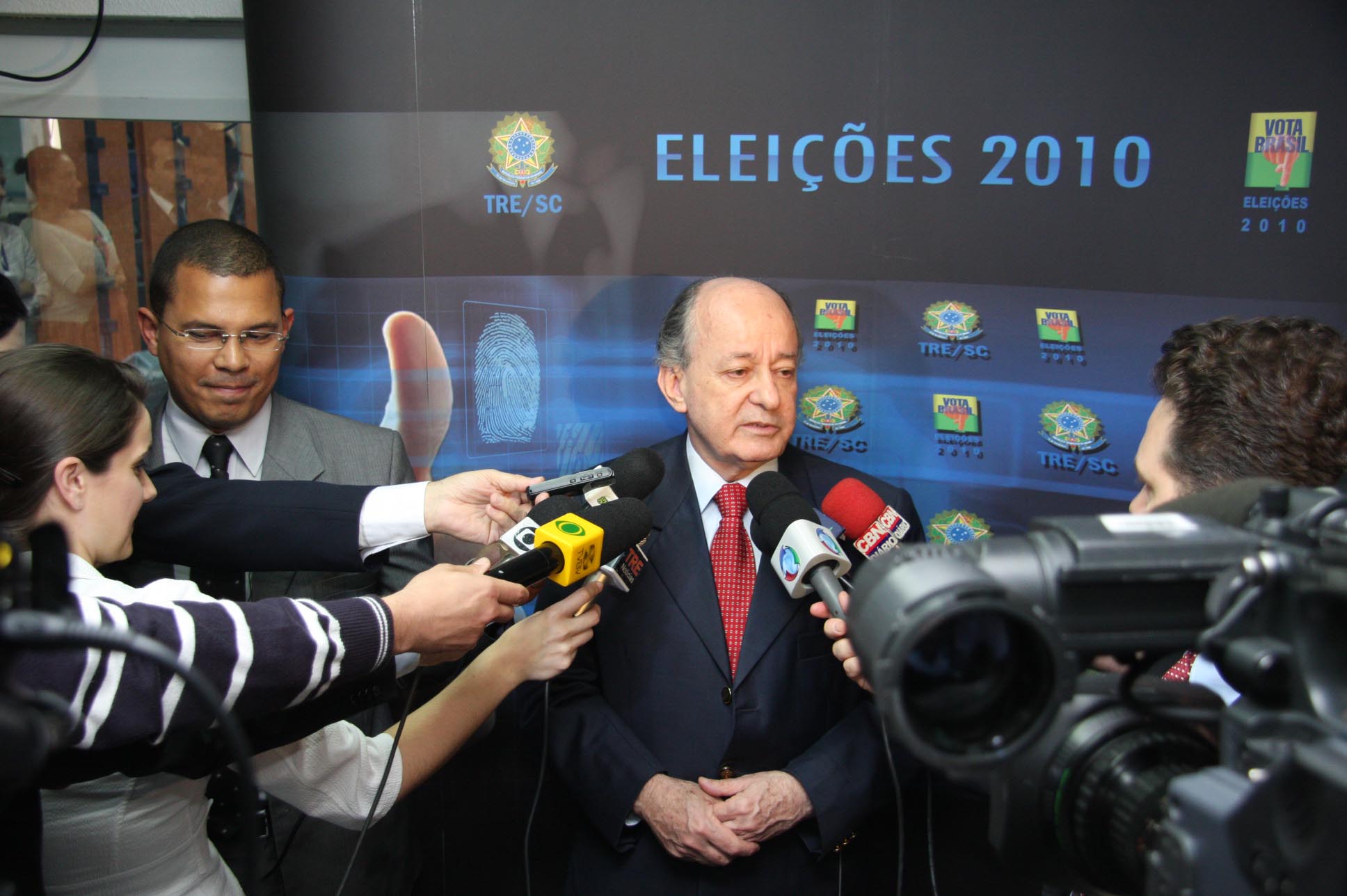 Coletiva do Presidente do TRE - Desenbargador Newton Trisotto